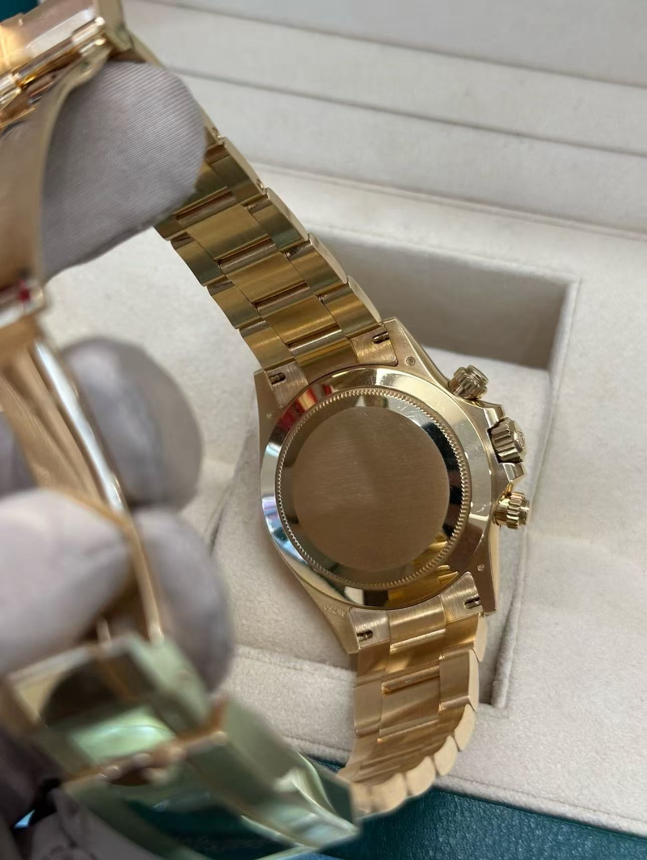 Rolex Daytona Black Dial Super Clone SwissReplica Watch 18kGold Bracelet Ref 116508-4130 Swiss Movement