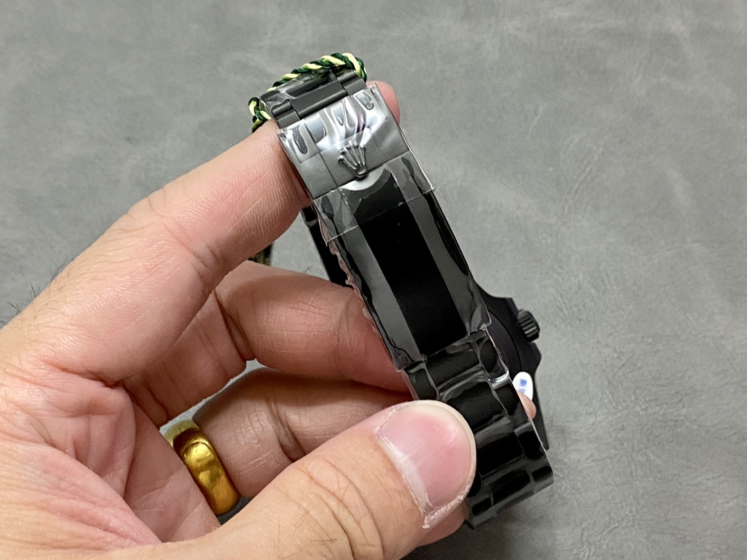 兼职  林炎: luxecystore