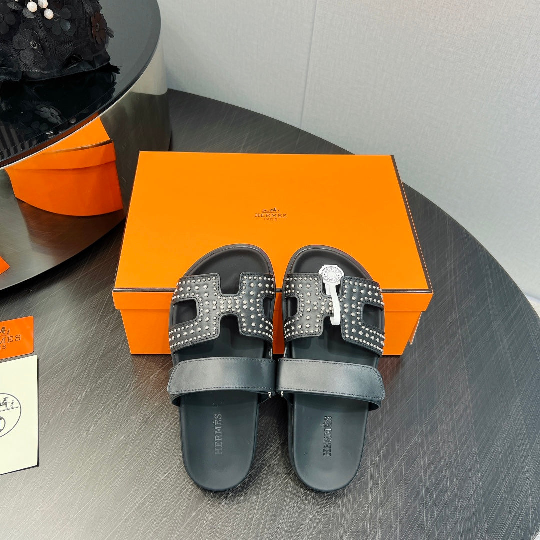 CHYPRE SANDAL BLACK CALFSKIN STYLIZED、mysite、Cacoeks