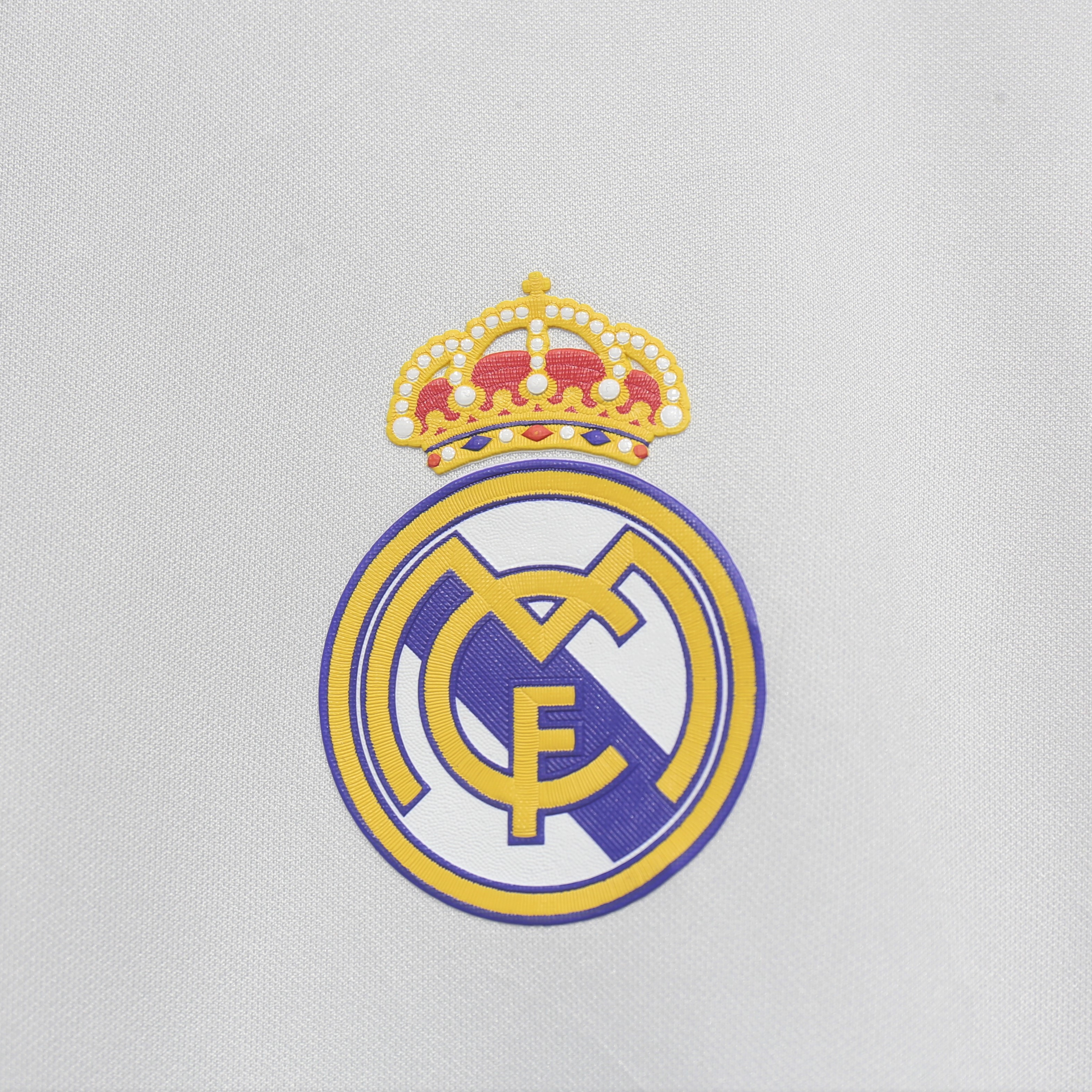ManixJersey.com | Retro Real Madrid 16-17 Home Jersey - Player Version -Customize Name, Number and Patch | Worldwide Shipping