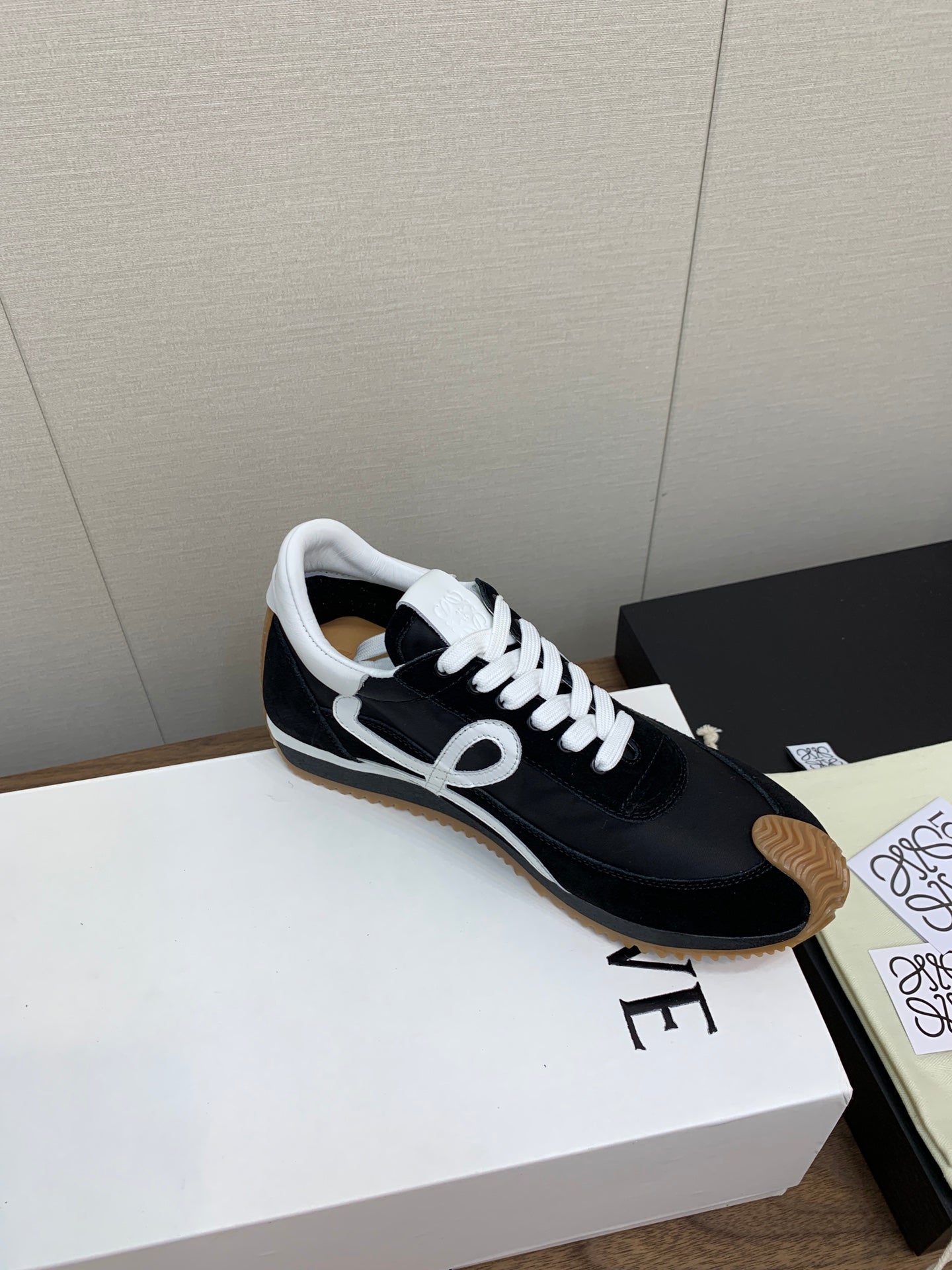 LW FLOW RUNNER SNEAKER BLACK-BROWN SUEDE、mysite、Cacoeks