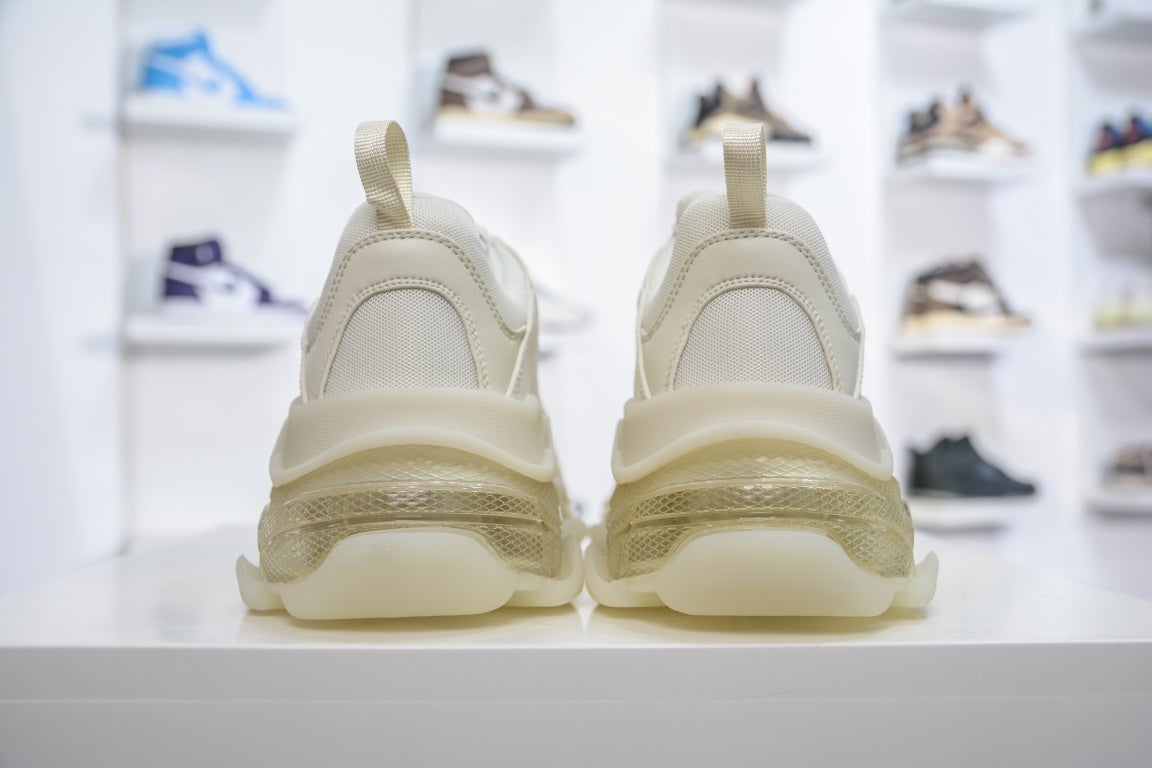 Balenciaga Triple S Sneaker in White Beige、mysite、Cacoeks