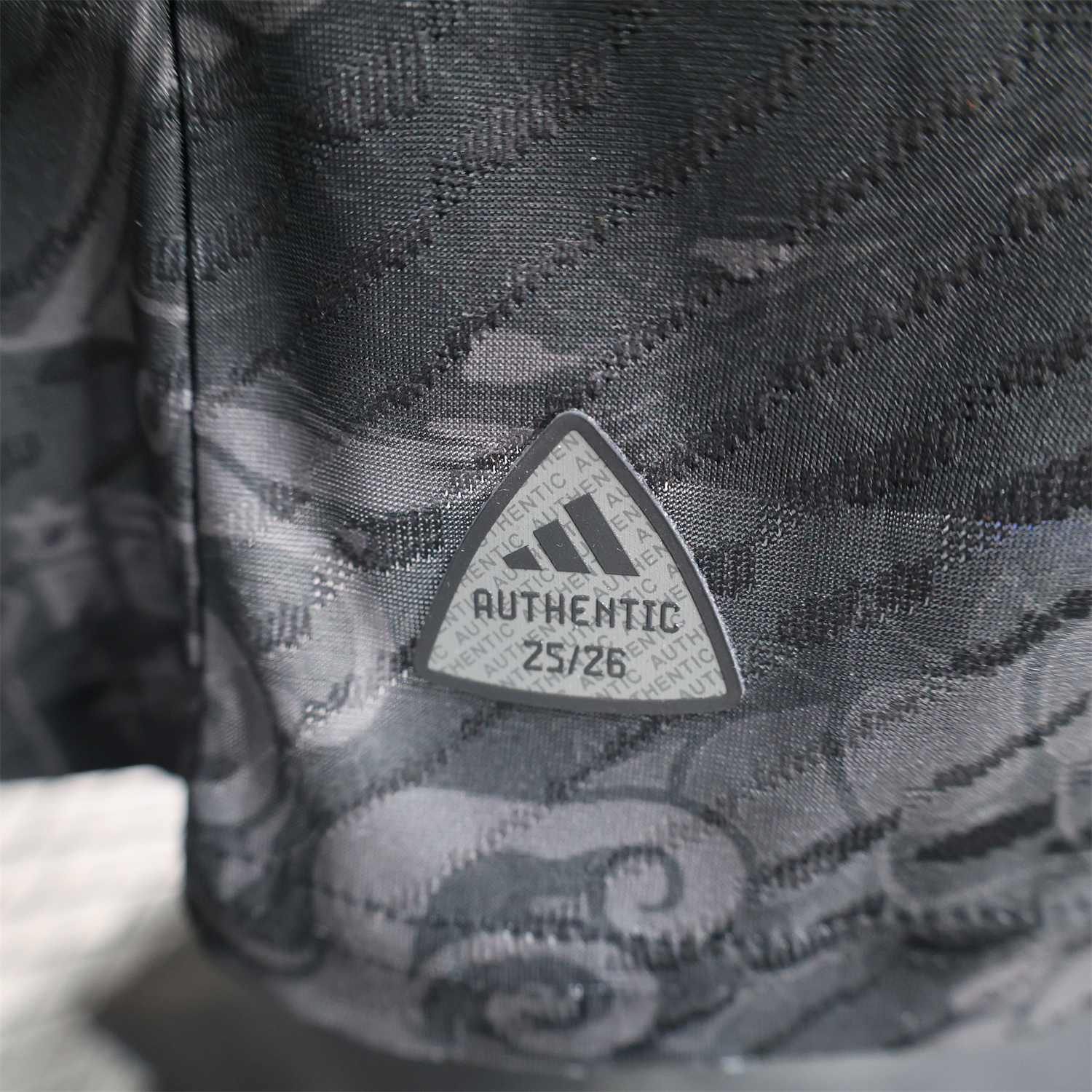 UltraTrikot-Real Madrid 25-26 Grey Chinese Loong and Auspicious Clouds Line Drawing Black Jersey - Player Version