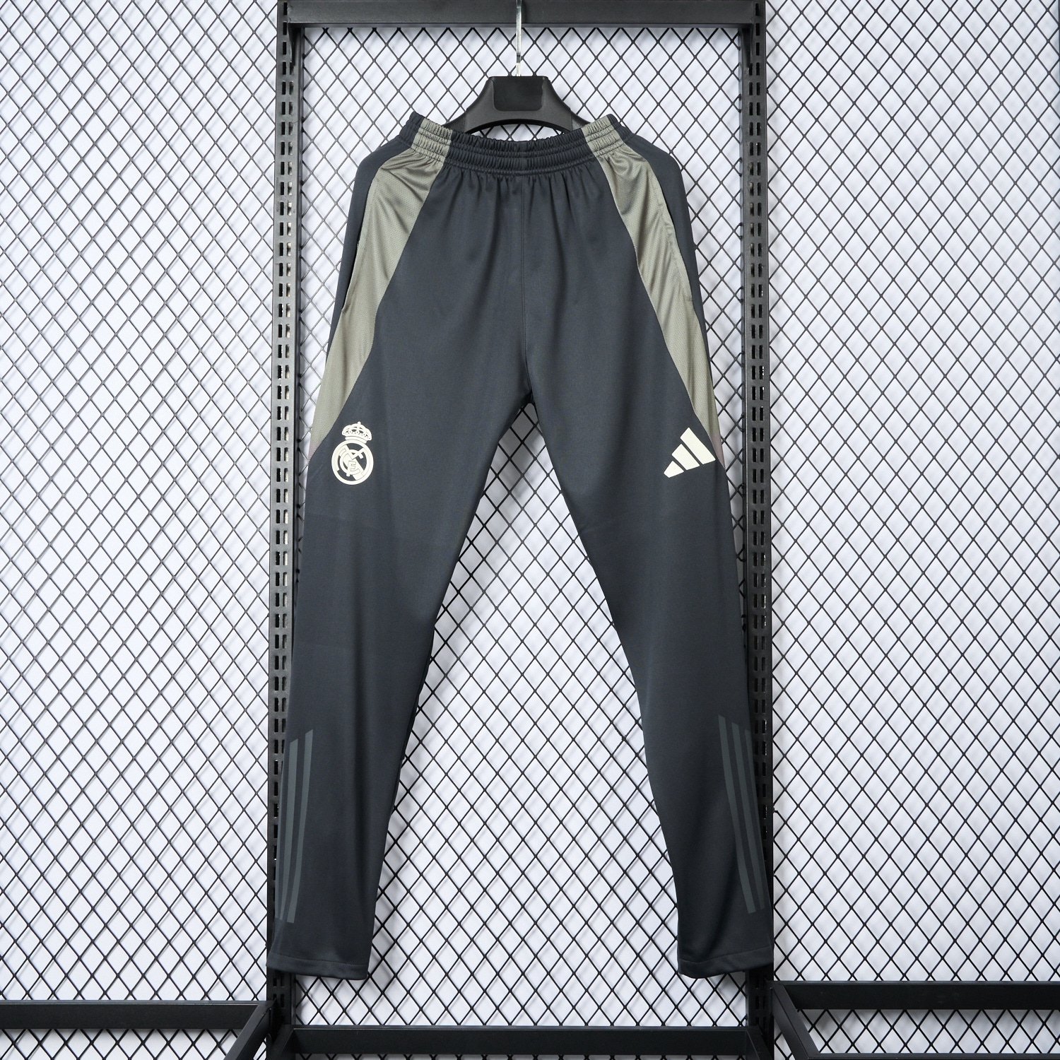 foot-Real Madrid 24-25 Graphite Grey Training Pants - Player Version