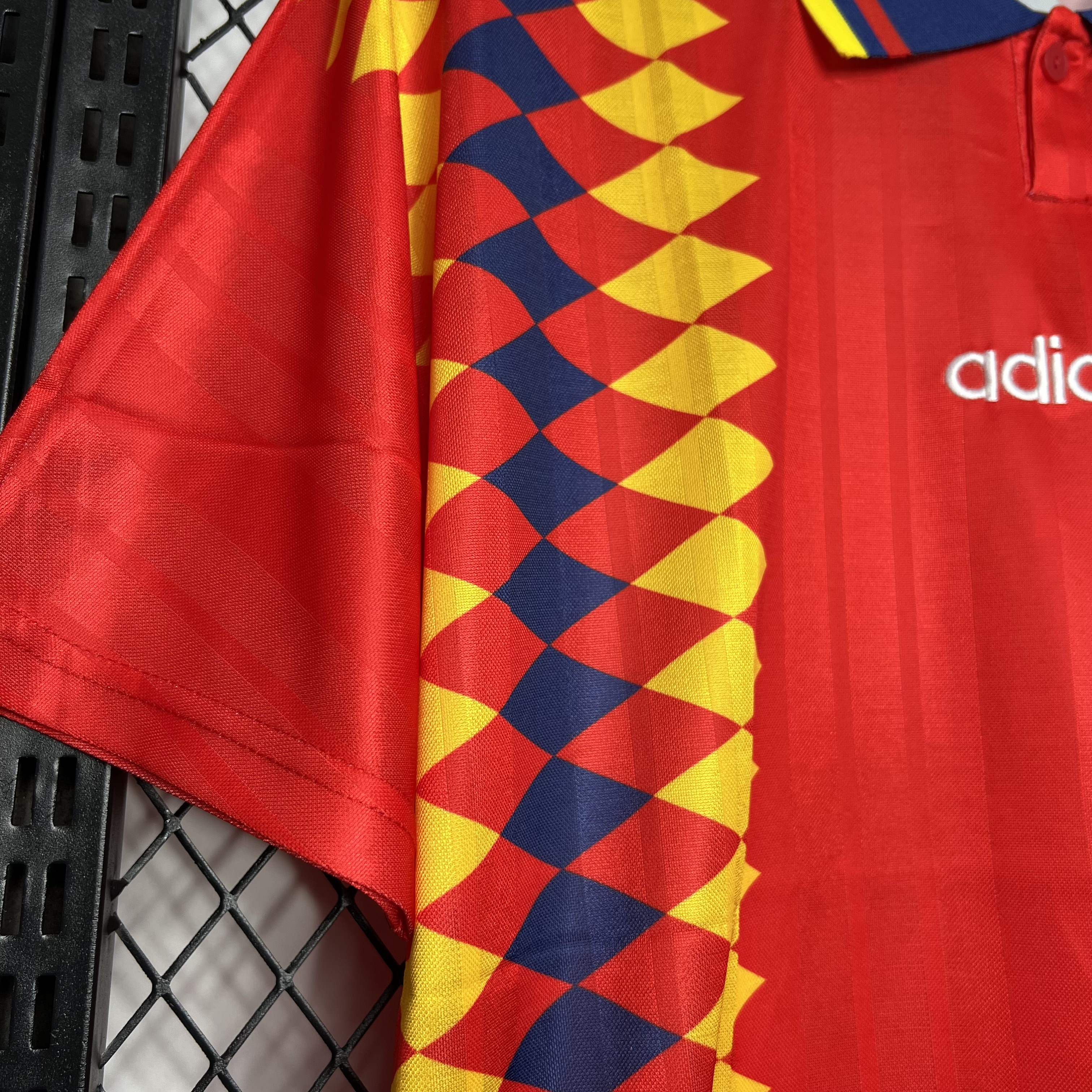 Higojerseys-Retro Spain 1994 Home Stadium Jersey
