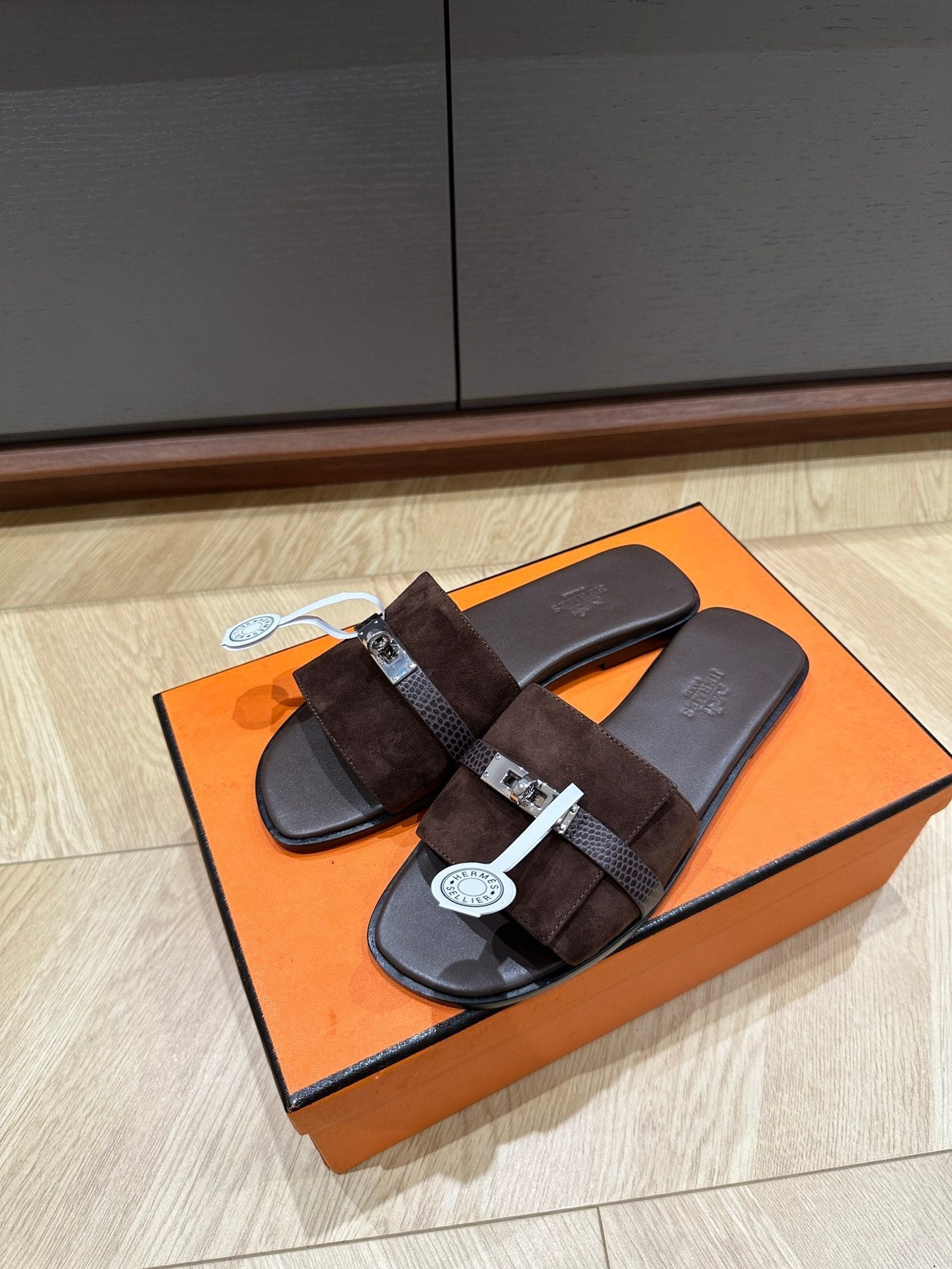 GABRIEL SANDAL CHOCOLATE SUEDE、mysite、Cacoeks