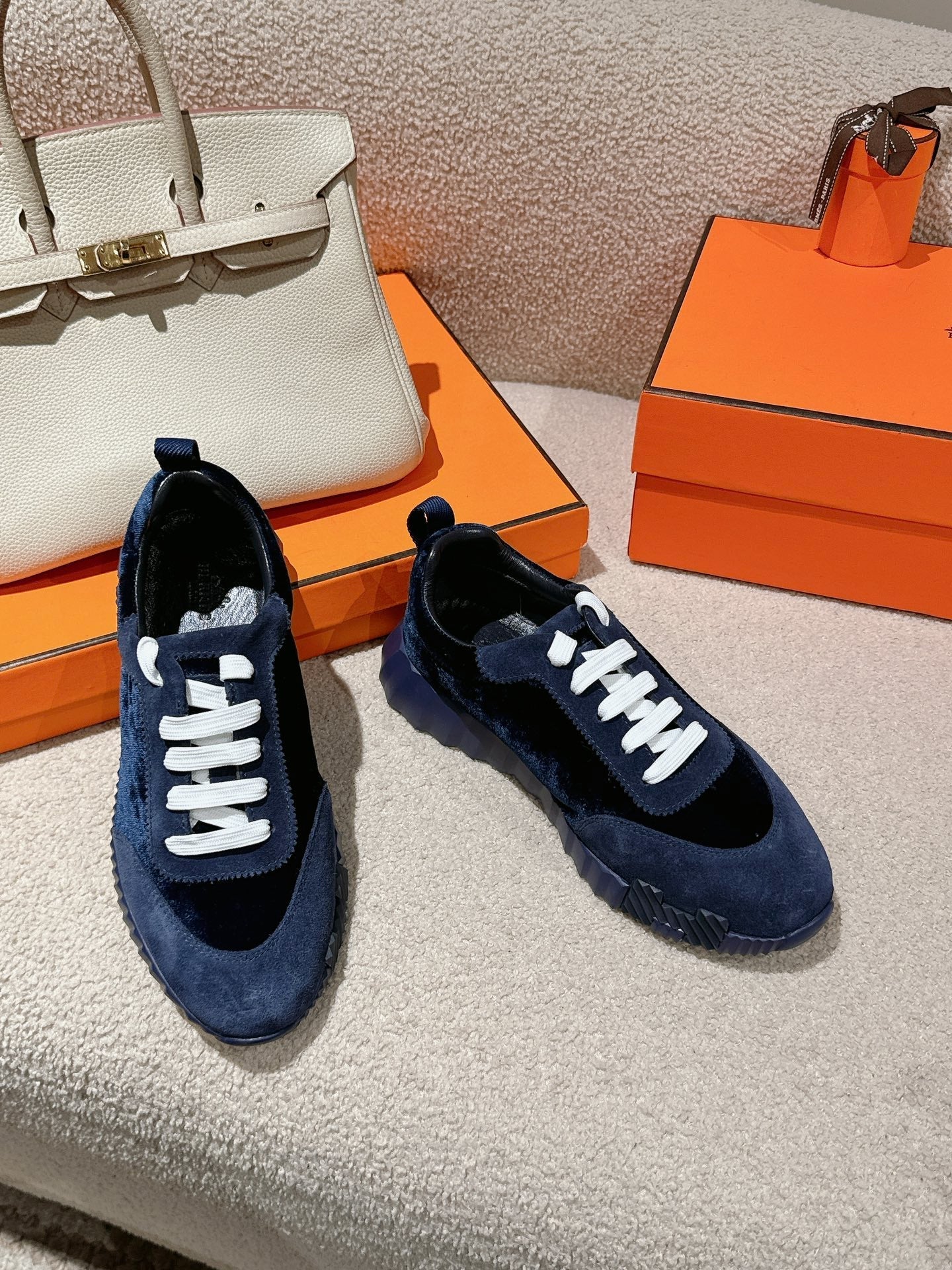 MAINLAND SNEAKER IN NAVY BLUE SUEDE AND BLACK VELVET、mysite、Cacoeks