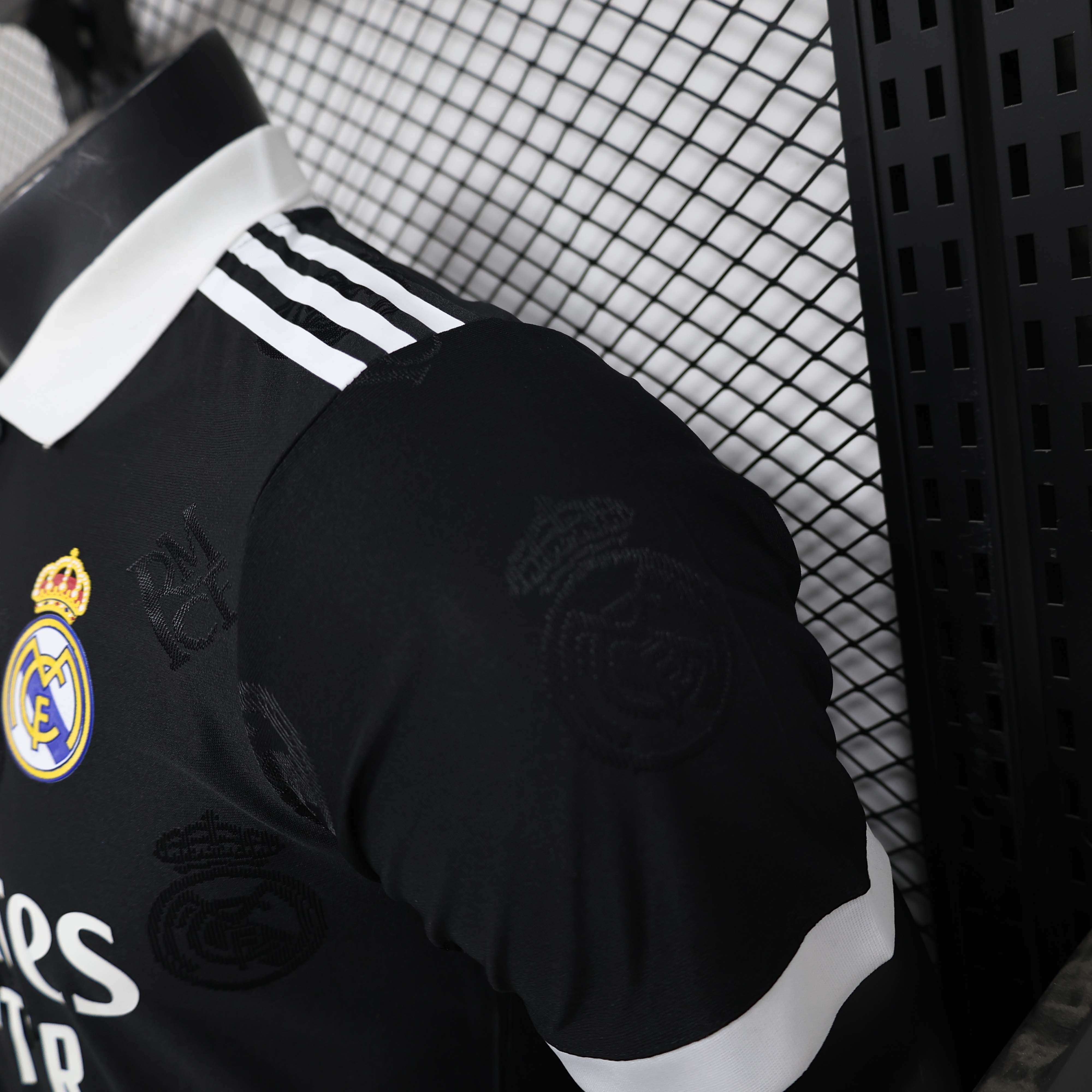 2024/2025 Player Version Real Madrid Special Edition Black Football Shirt 1:1 Thai Quality:football jersey mysite: unitedjerseyfootball 邓江浪:football