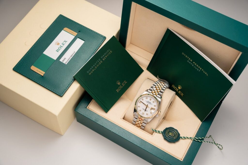 Đồng Hồ Rolex DateJust Mặt Xà Cừ Bọc Vàng Thật Nhà Máy GM 36mm (4)