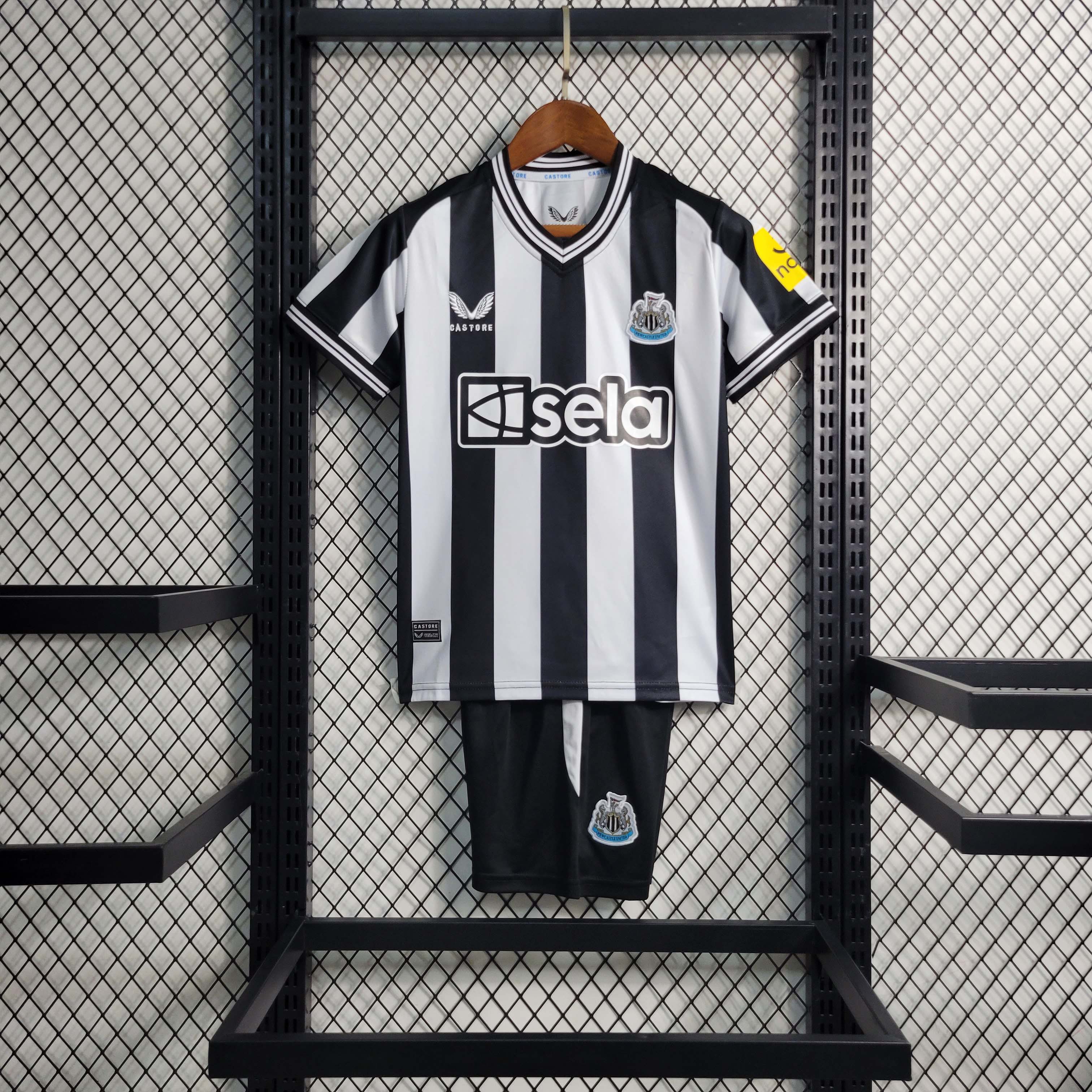 2023/2024 Newcastle United Home Football Jersey Shirt 1:1 Thai Quality Kids Size:football jersey mysite: unitedjerseyfootball 邓江浪:football