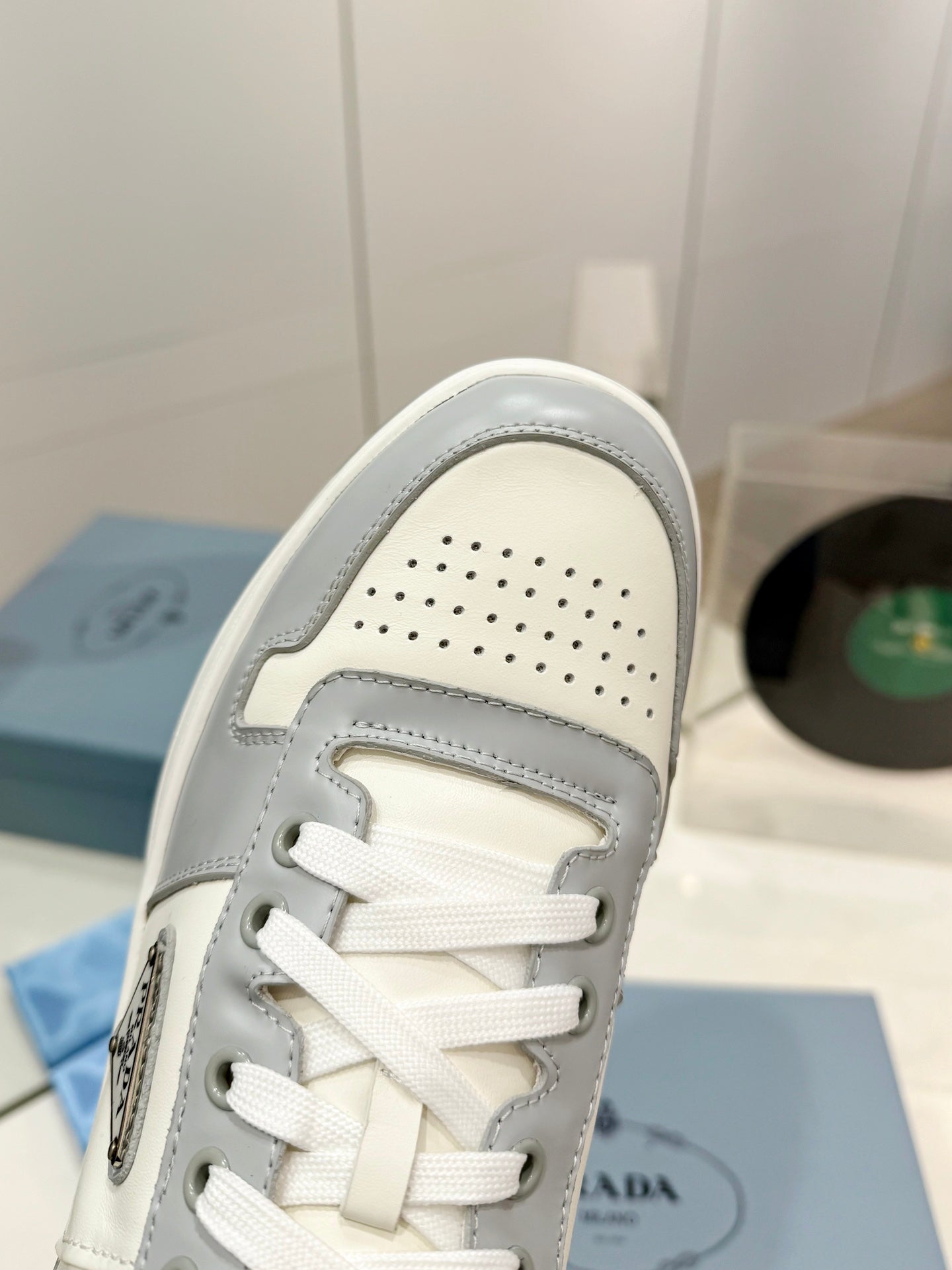 PRA DOWNTOWN PERFORATED SNEAKERS WHITE AND GRAY CALFSKIN、mysite、Cacoeks