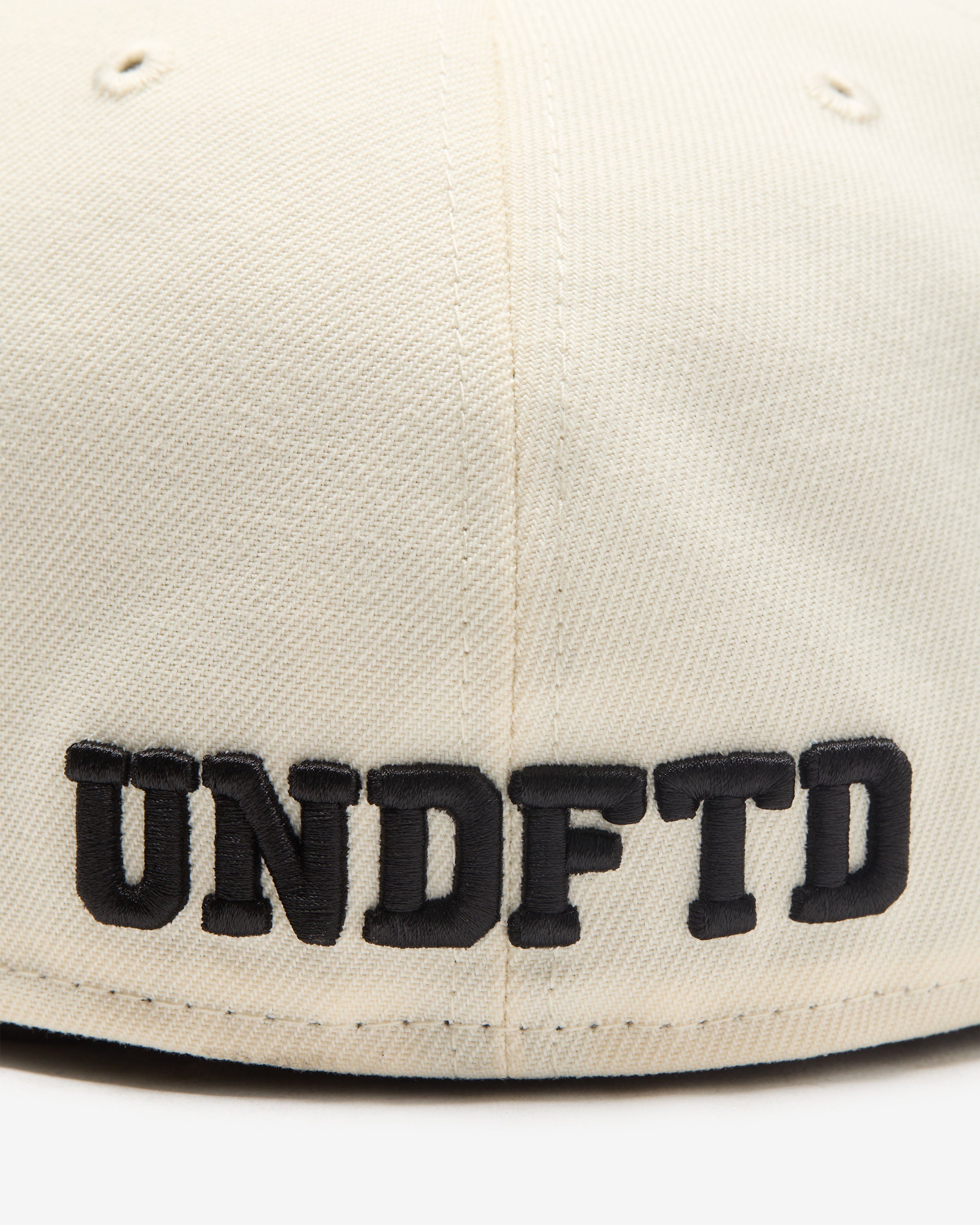 UNDEFEATED X NE ICON FITTED