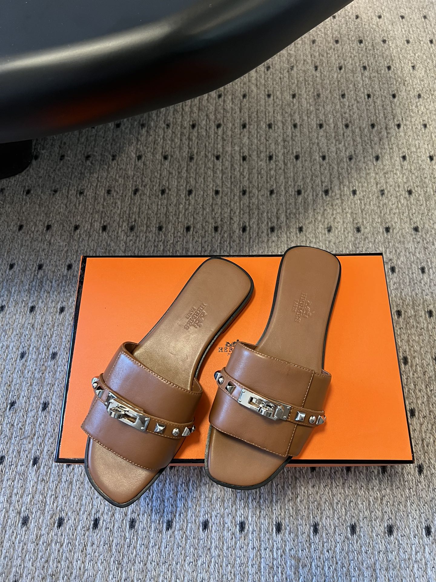 GIULIA FLAT SANDAL IN BRONZE BROWN CALFSKIN、mysite、Cacoeks