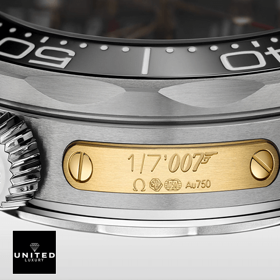 Omega Seamaster Stainless Steel Case 1/7 007 Replica corwn / push button