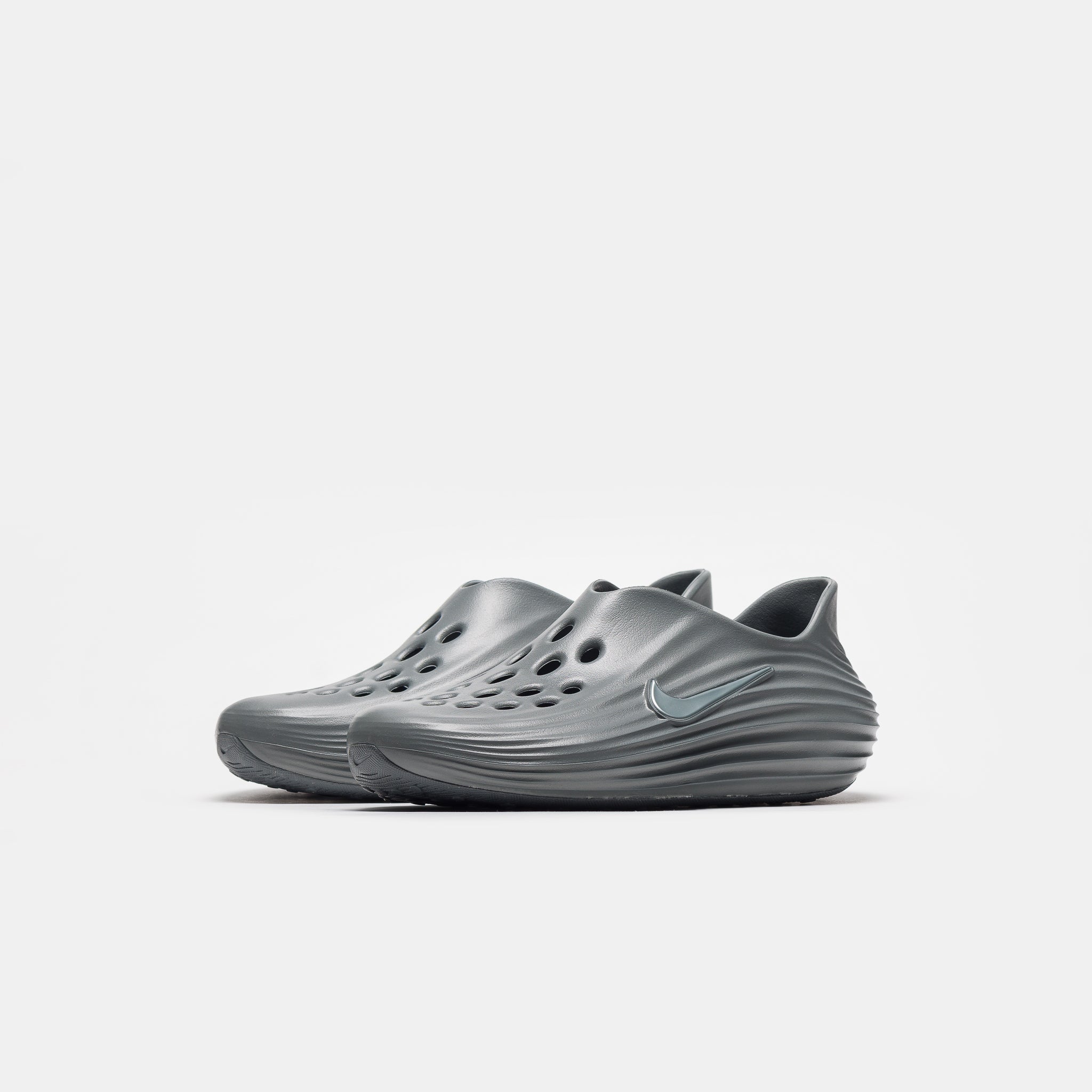 ReactX Rejuven8 Clog in Smoke Grey/Smoke Grey