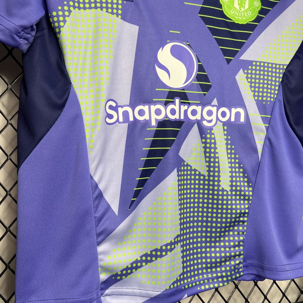 Higojerseys-Manchester United 24-25 Purple Goalkeeper Kids Kit