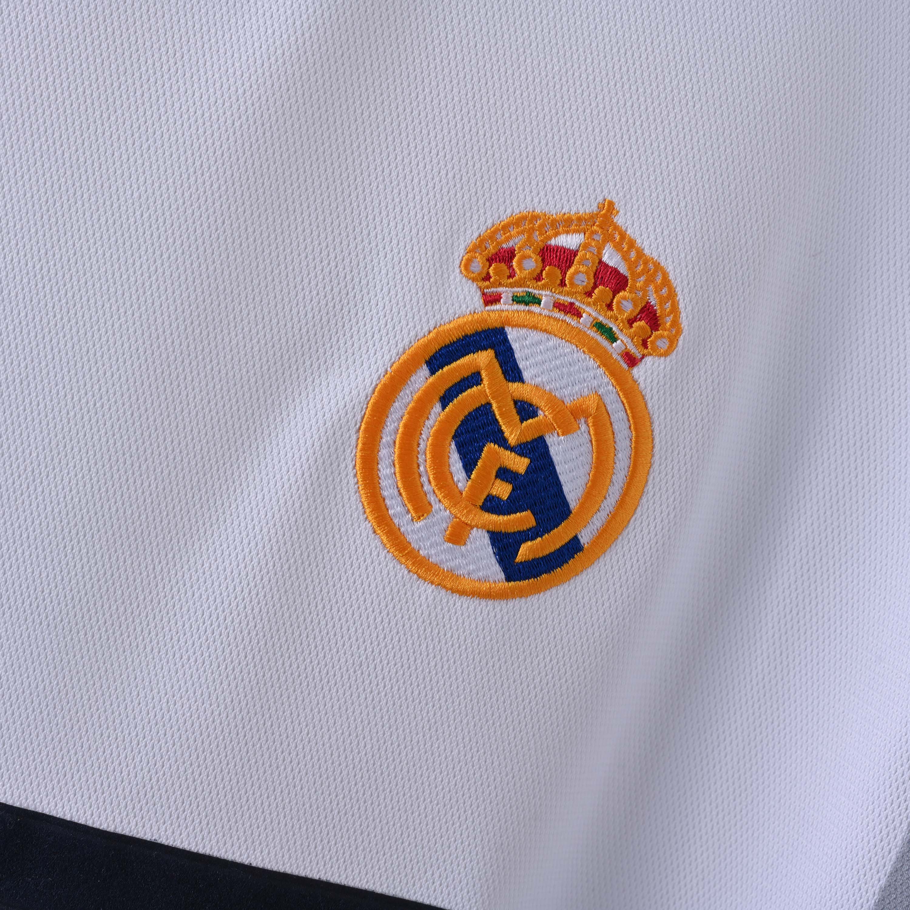 2000/2001 Retro Real Madrid Home Football Shirt 1:1 Thai Quality:football jersey mysite: unitedjerseyfootball 邓江浪:football