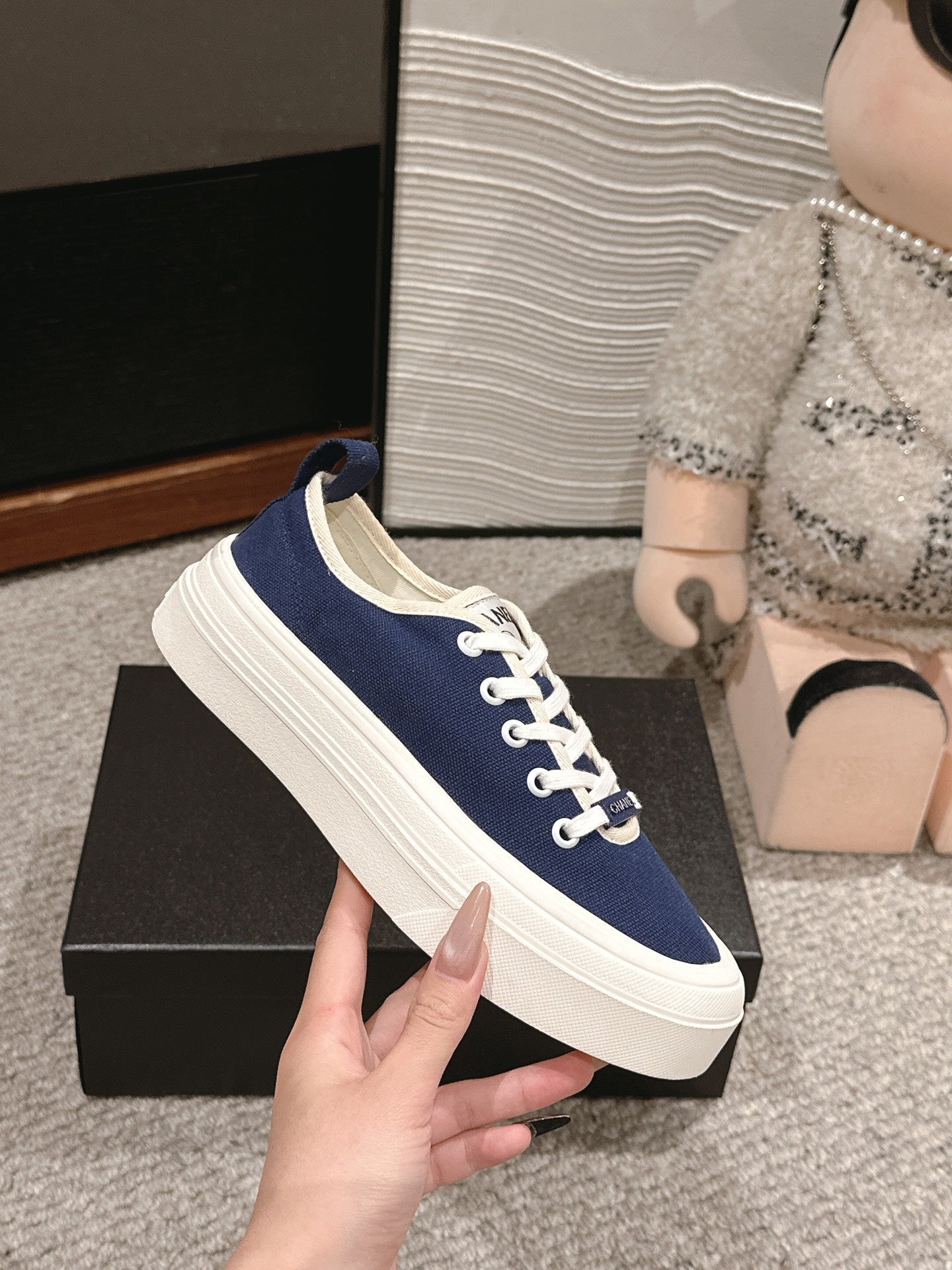LACE-UP SNEAKERS IN NAVY BLUE CANVAS、mysite、Cacoeks