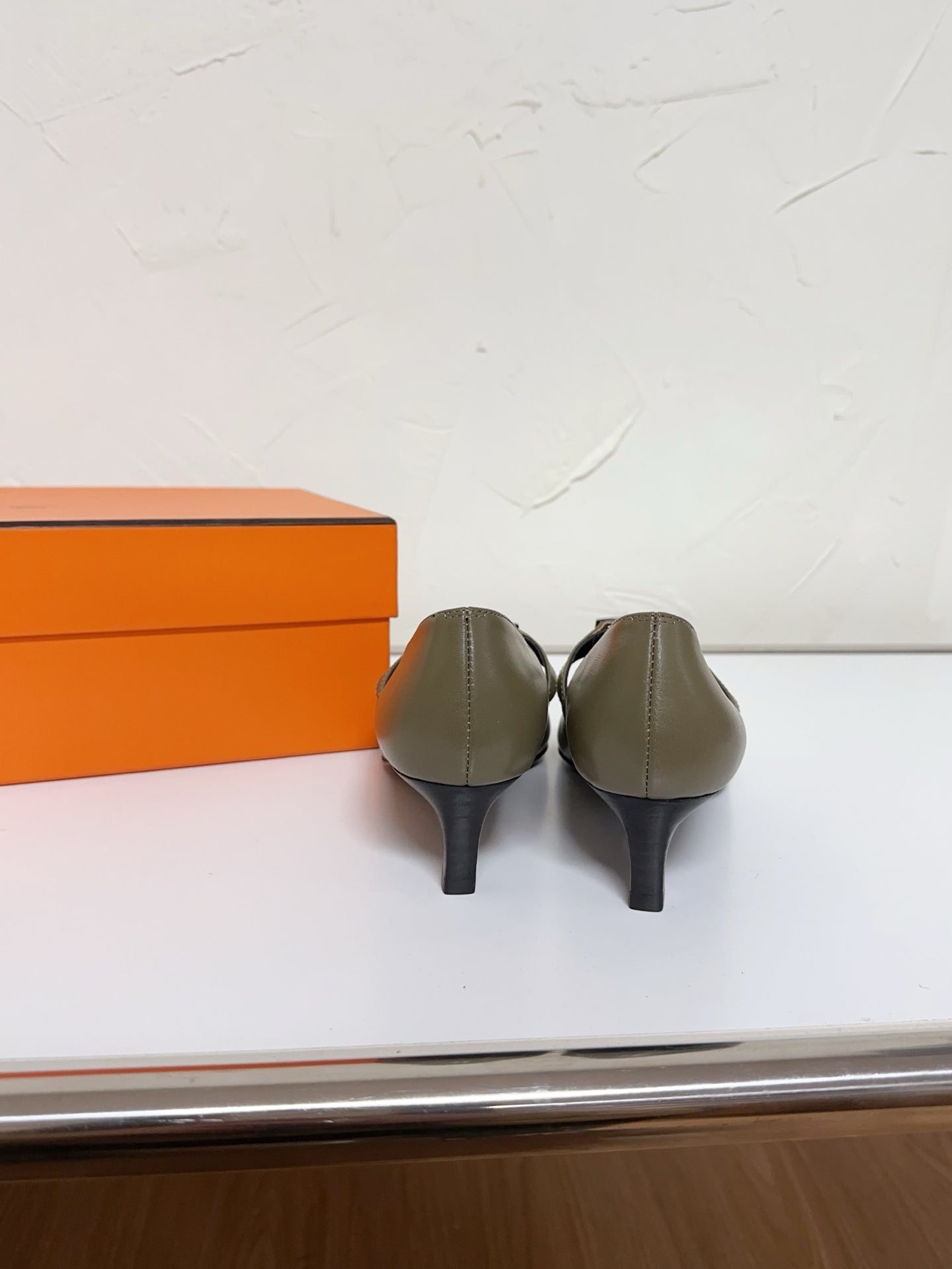 KIARA FLAT PUMP IN ARMY GREEN CALFSKIN、mysite、Cacoeks