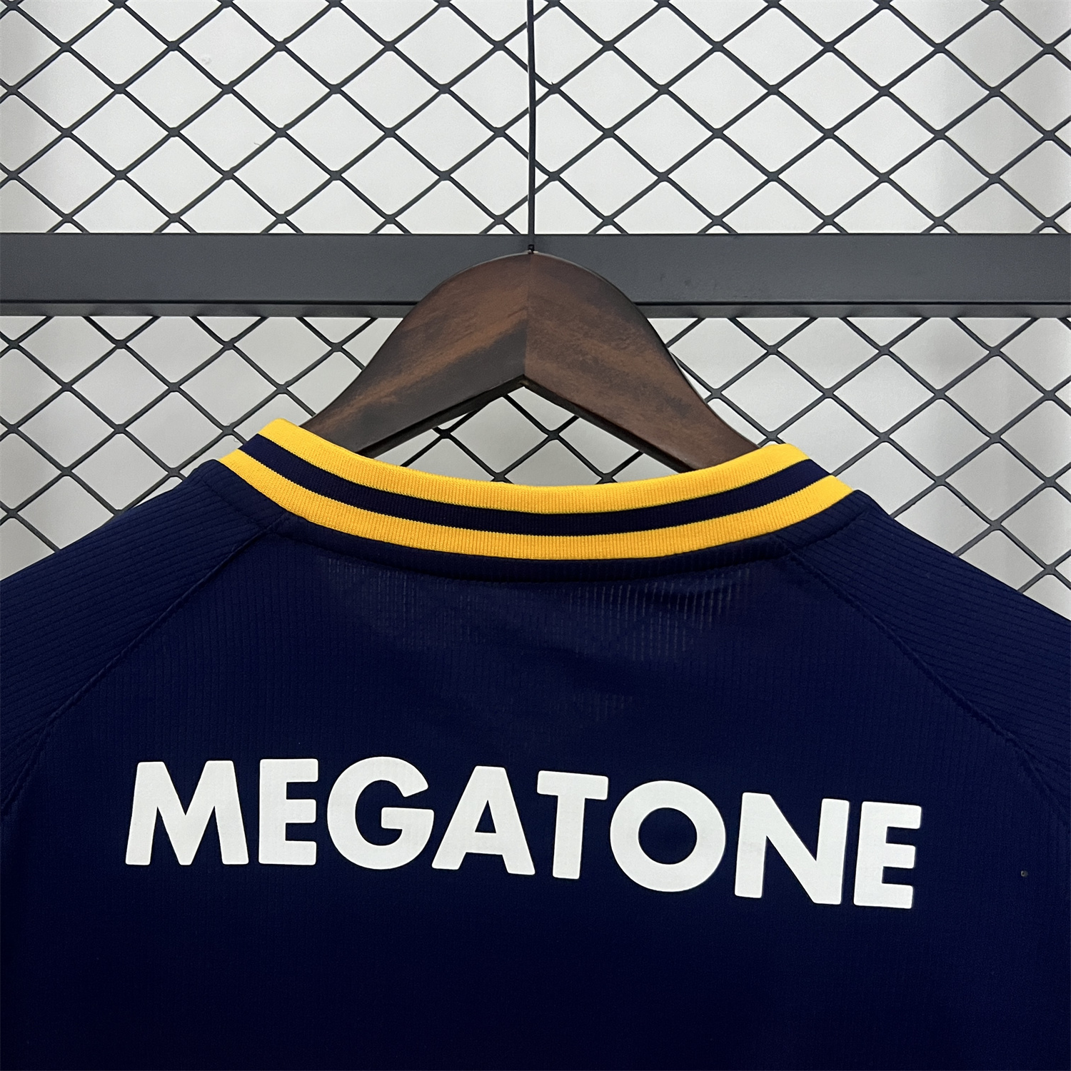 GlobeJersey-Retro Boca Juniors 2006-07 Home Jersey