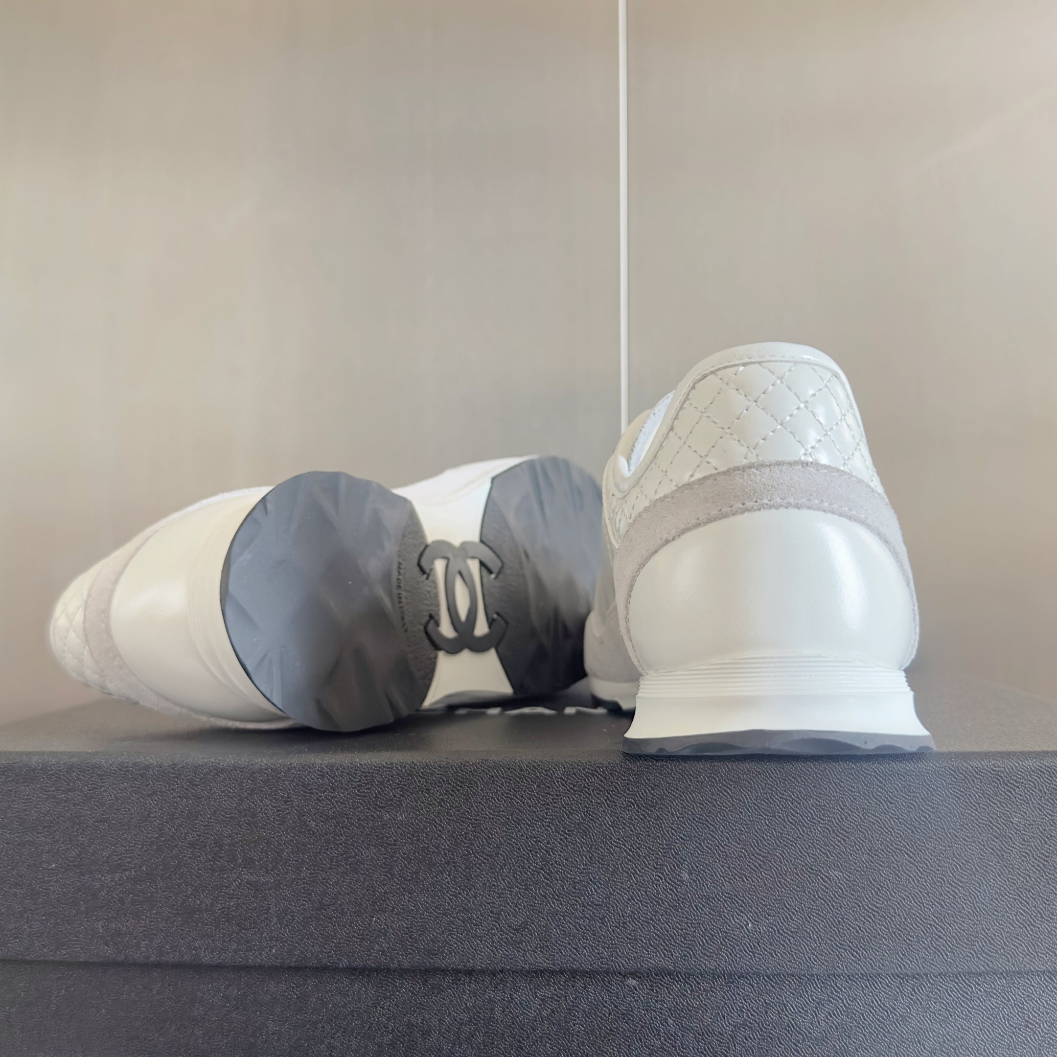 CHANEL 25S SNEAKERS 20MM IN WHITE CALFSKIN、mysite、Cacoeks