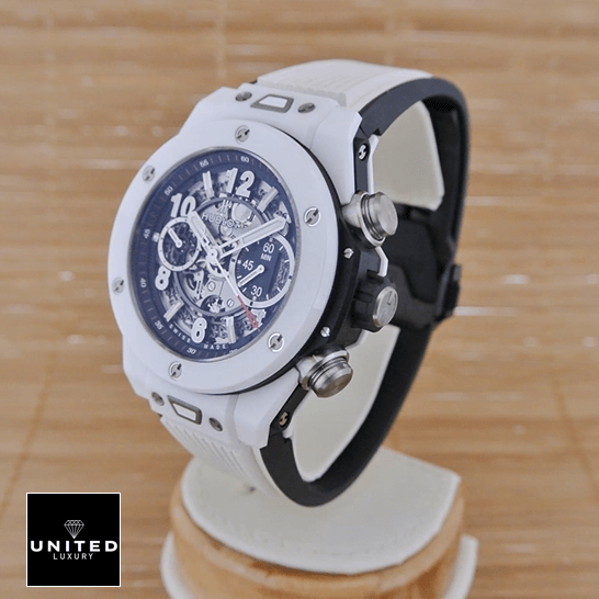 Hublot Big Bang White Rubber Bracelet Replica on the stand push button