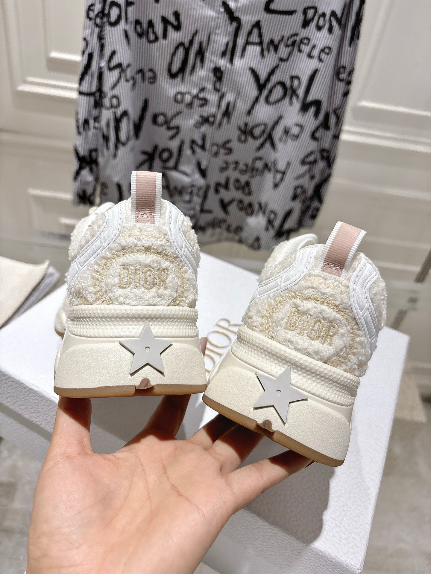 DIOR 25S MILE SERIES SNEAKERS 45MM IN WHITE CALFSKIN AND SHEARLING、mysite、Cacoeks