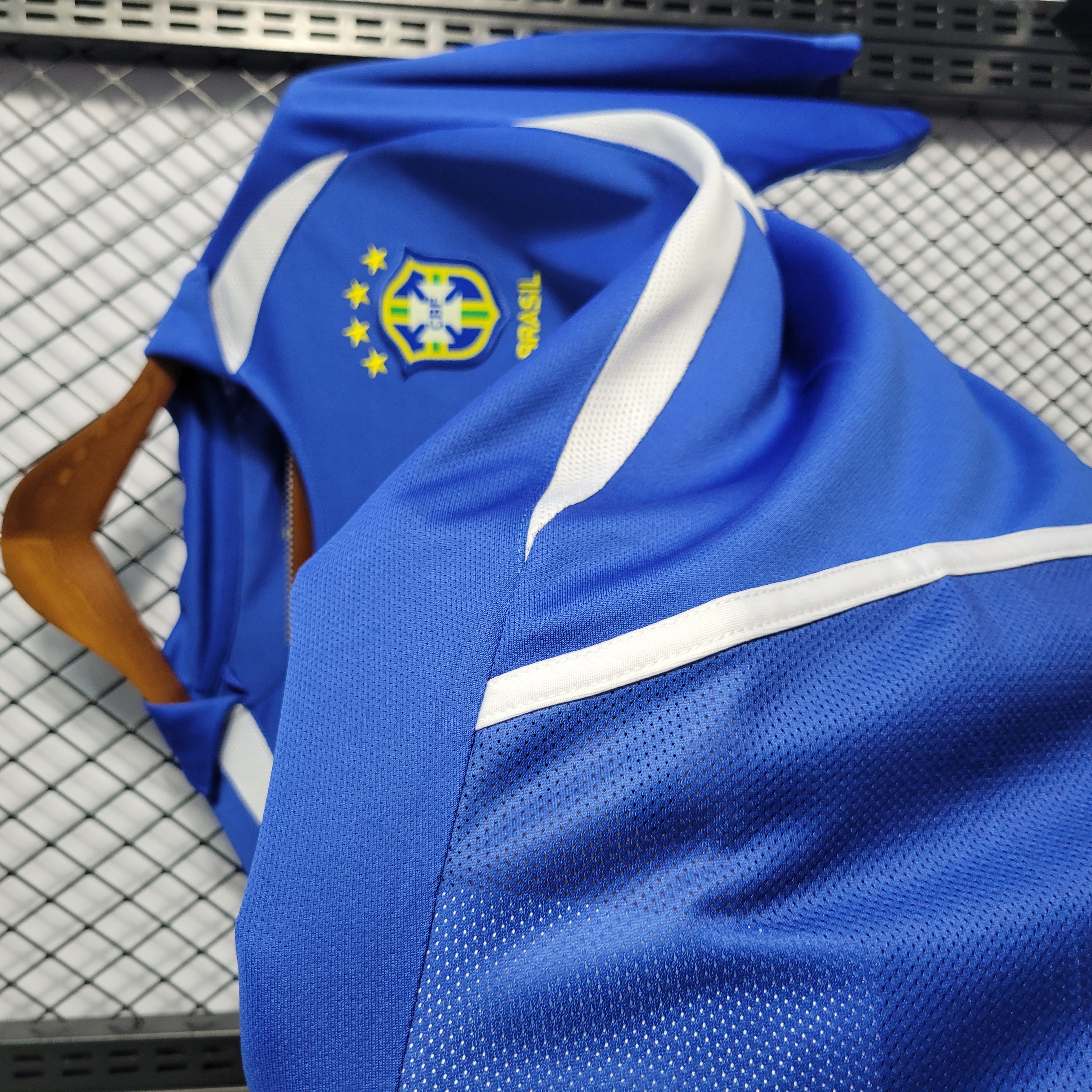GlobeJersey-Retro Brazil 2002 Away Stadium Jersey