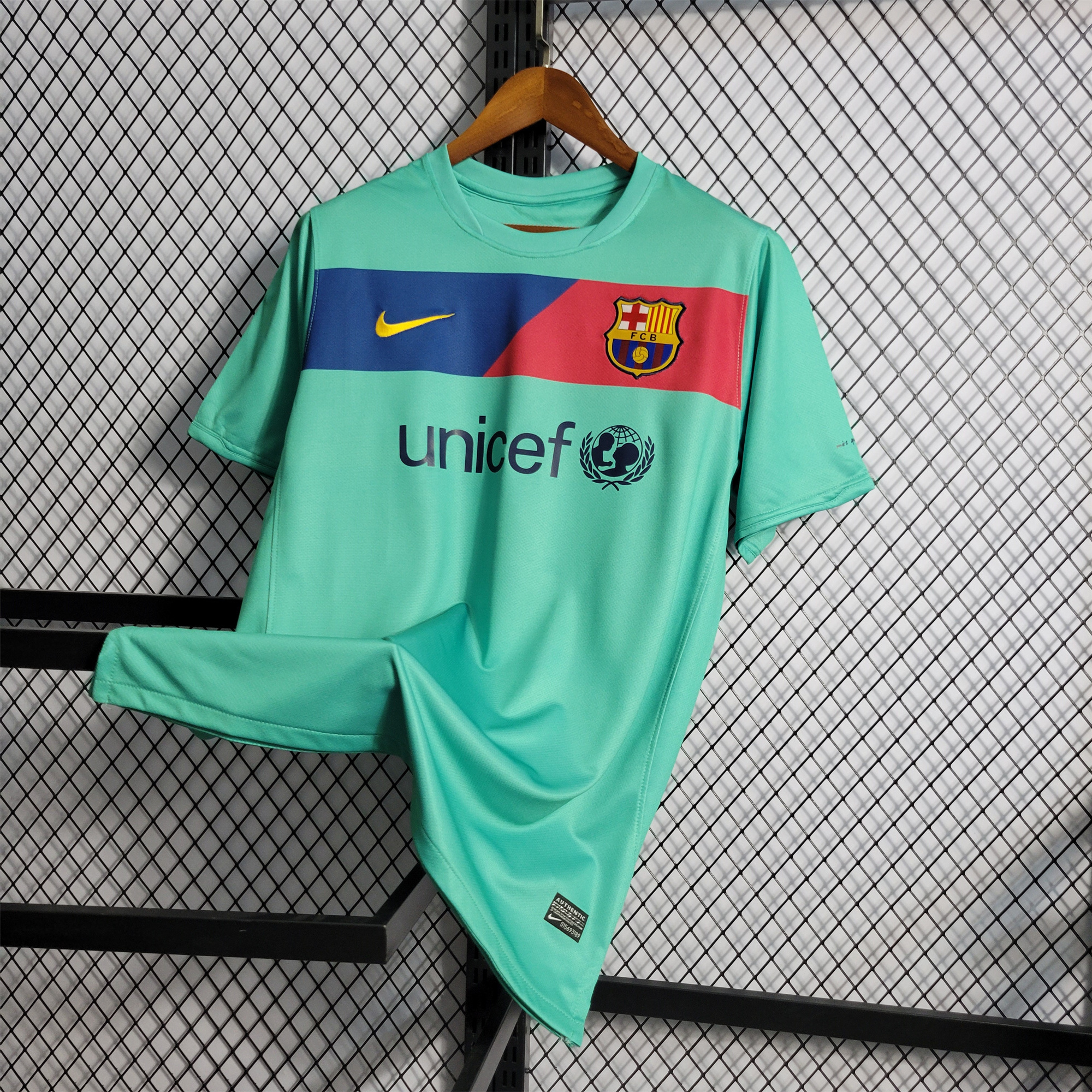 GlobeJersey-Retro Barcelona 10-11 Away Stadium Jersey
