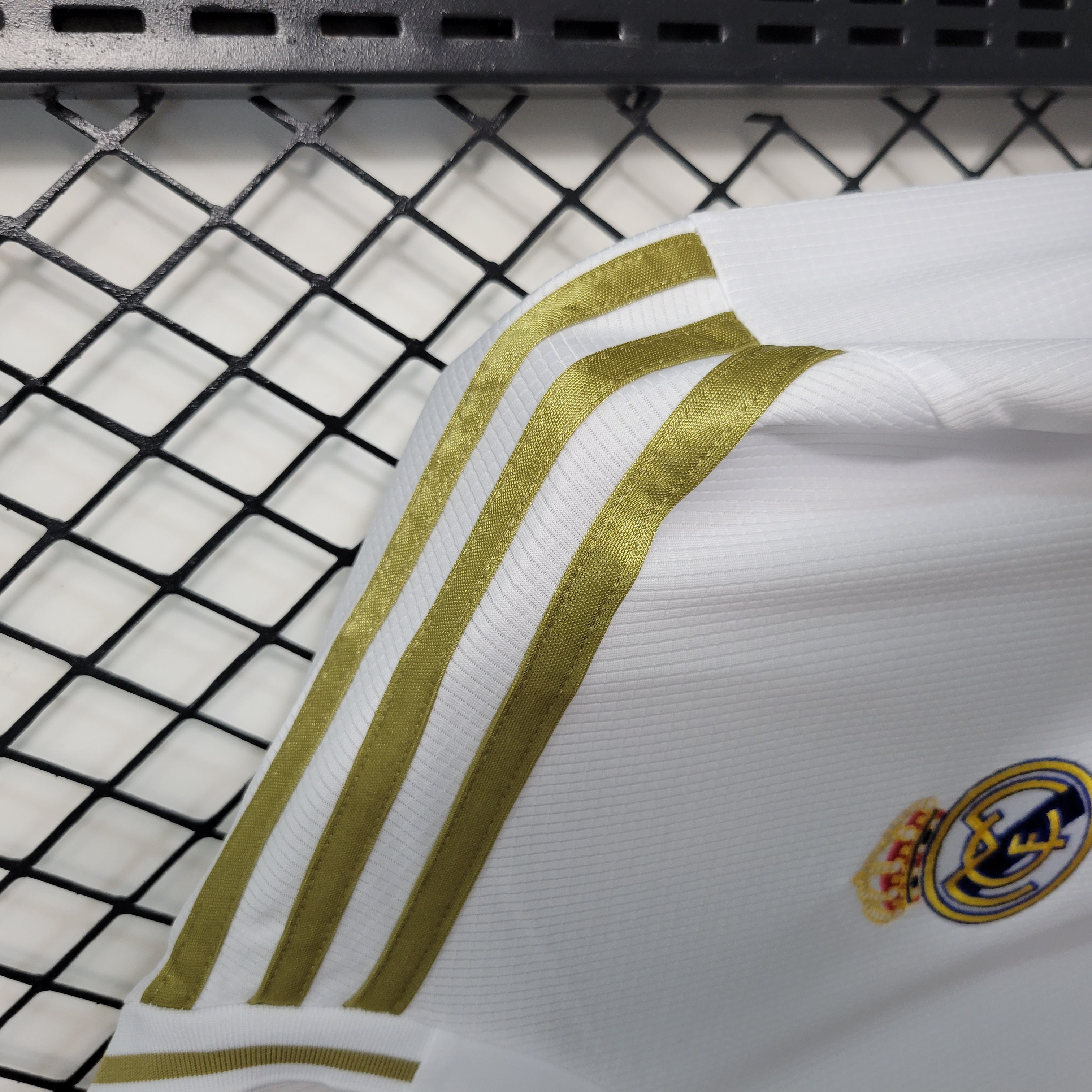 GlobeJersey-Retro Real Madrid 19-20 Home Stadium Long Sleeve Jersey