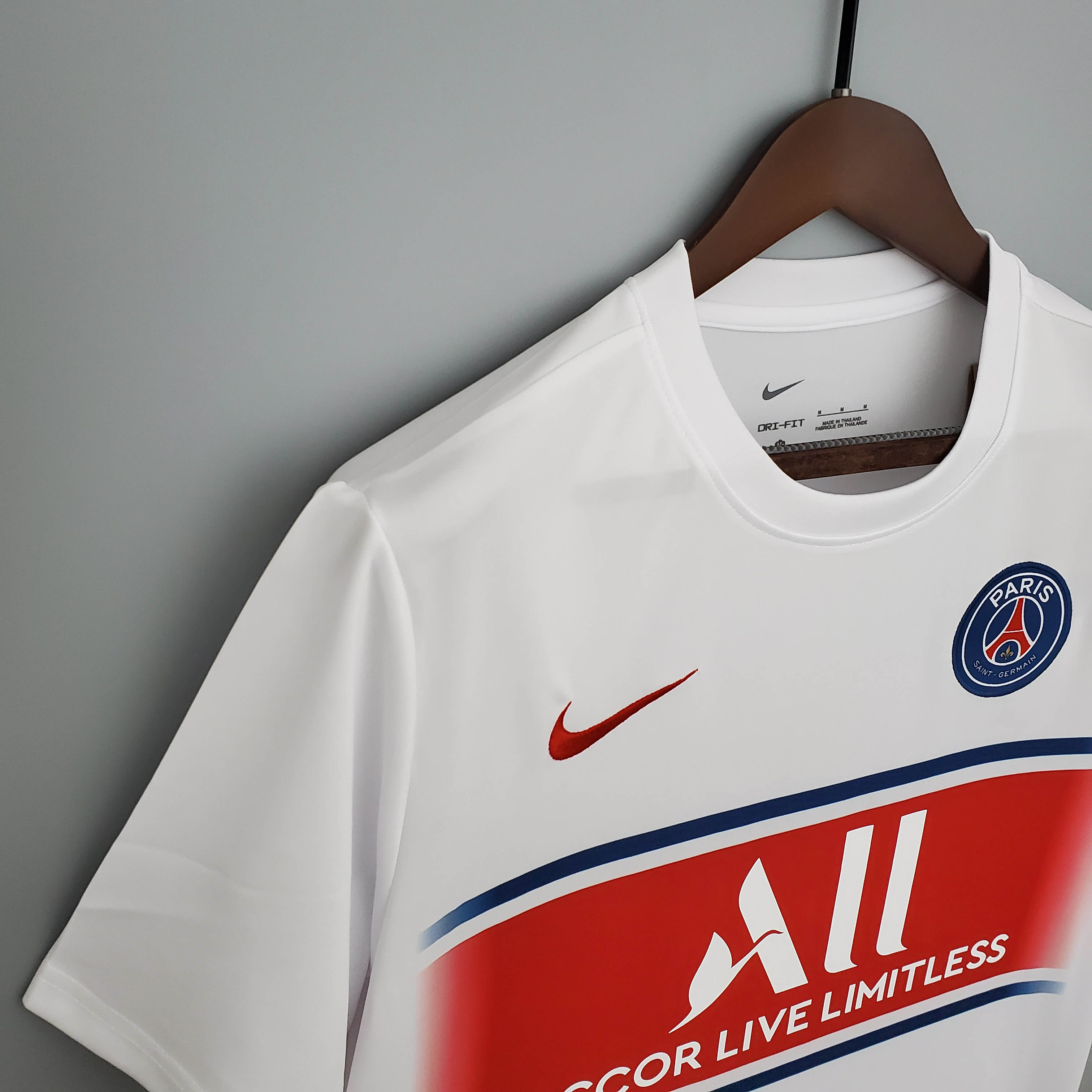 2021/2022 Psg Paris Saint-Germain Training Wear Red And White:football jersey mysite: unitedjerseyfootball 邓江浪:football
