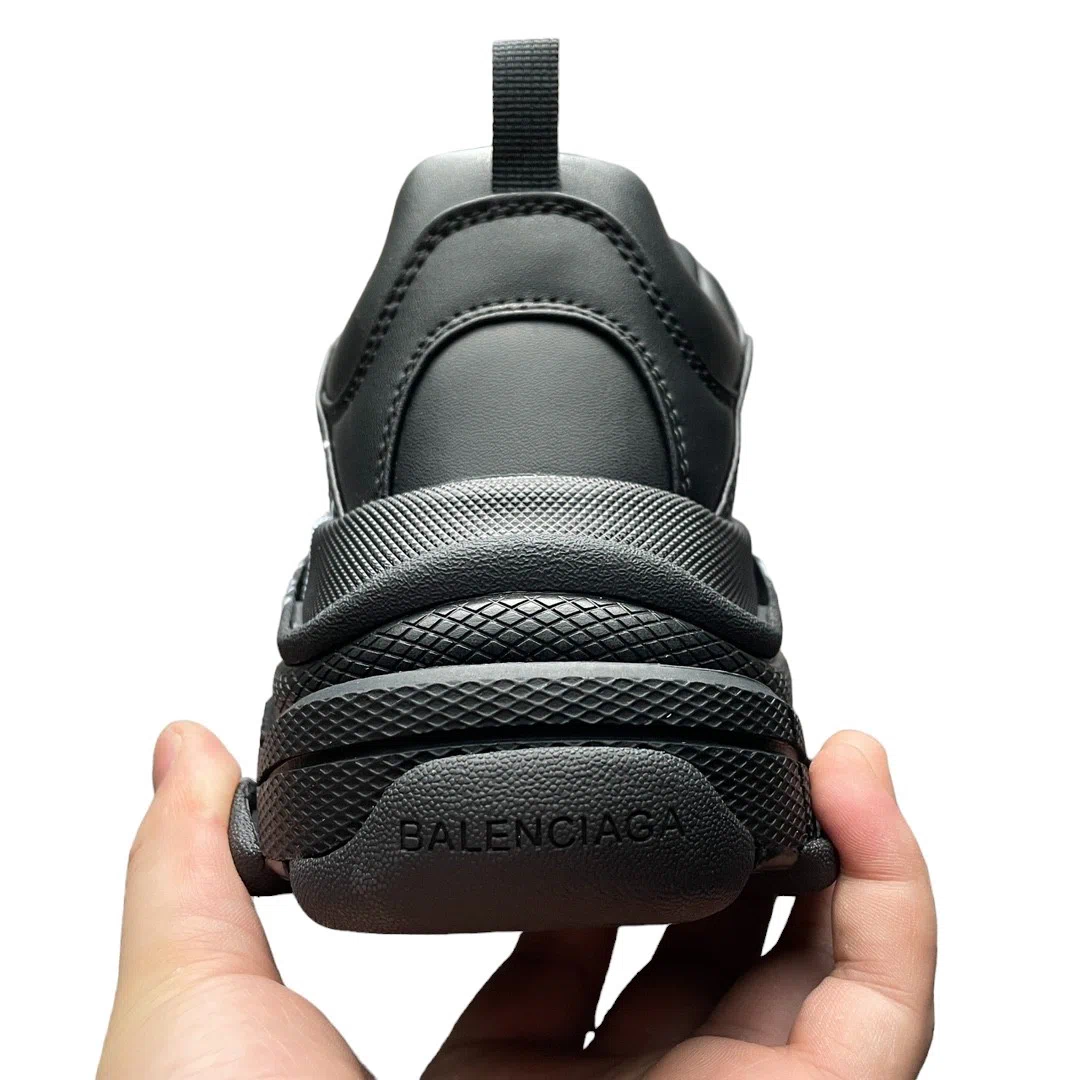 Balenciaga DIY Metal Artwork Printed Triple S Sneaker in Black White、mysite、Cacoeks