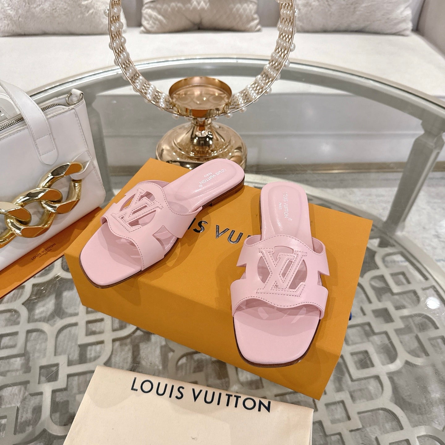 ISOLA FLAT SLIDE IN PASTEL PINK CALFSKIN、mysite、Cacoeks