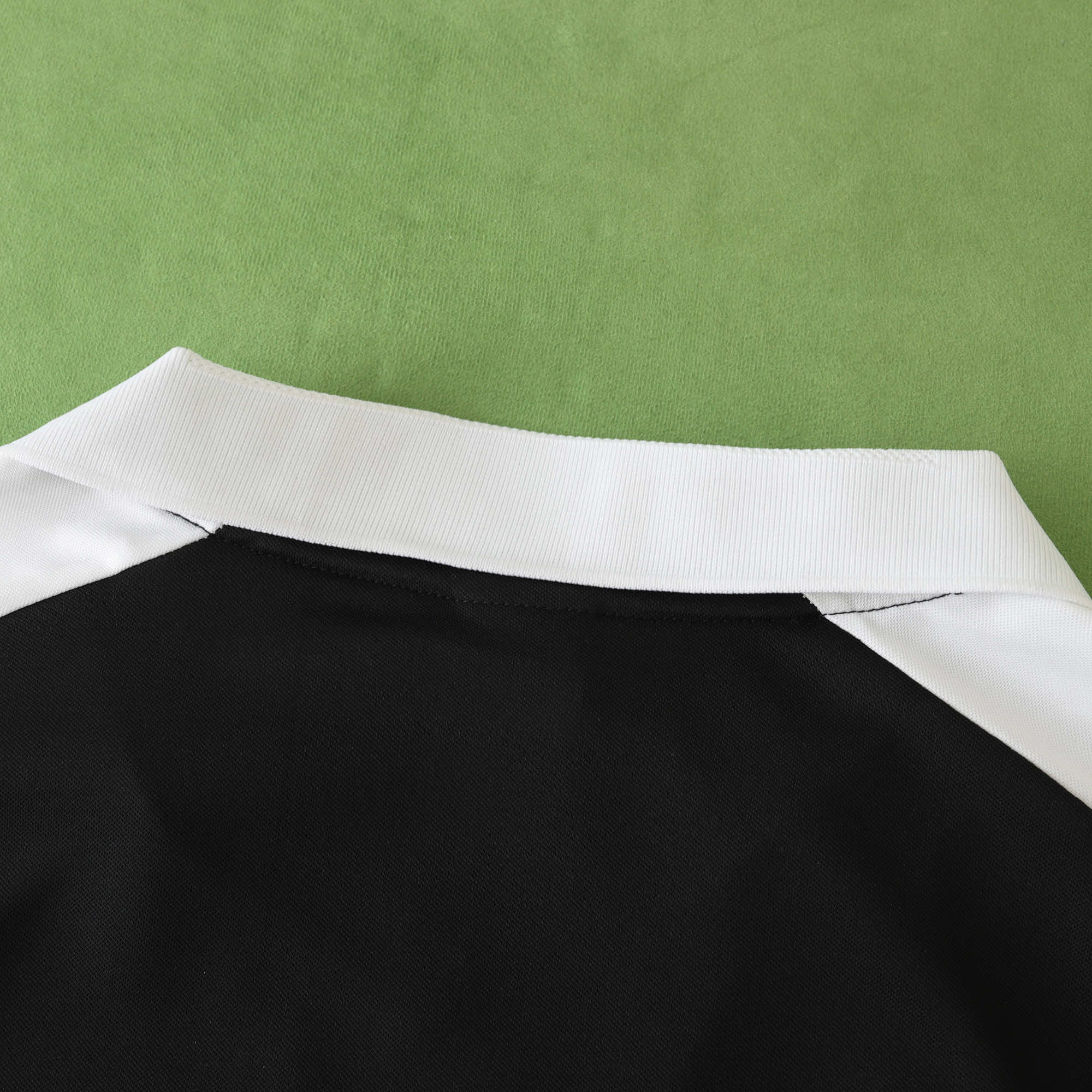 Higojerseys-Retro Real Madrid 2001-02 Away Jersey