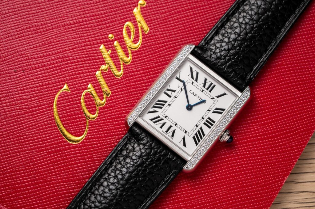 Đồng Hồ Cartier Tank Must W4TA0017 Replica 11 Đính Đá 33.7x25 (2)