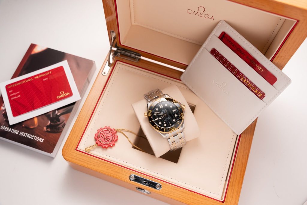 Đồng Hồ Omega Seamaster Replica 11 VS Factory Demi Gold (2)