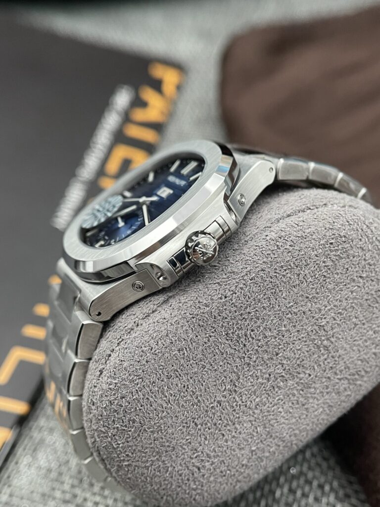 Đồng Hồ Patek Philippe Nautilus 5726 Super Fake 11 Mặt Xanh GRF 40mm (3)