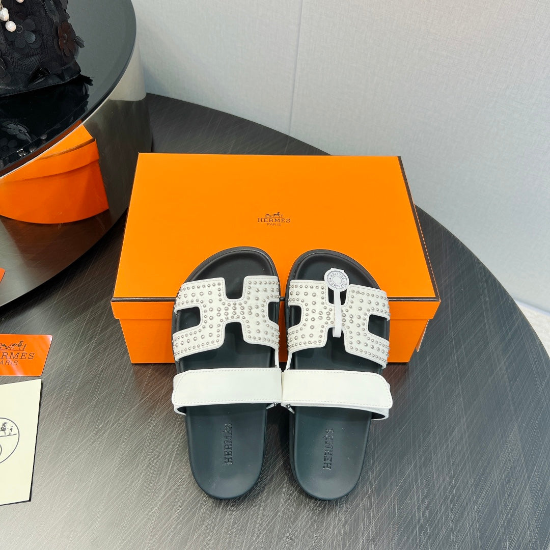 CHYPRE SANDAL WHITE MIX BLACK CALFSKIN STYLIZED、mysite、Cacoeks