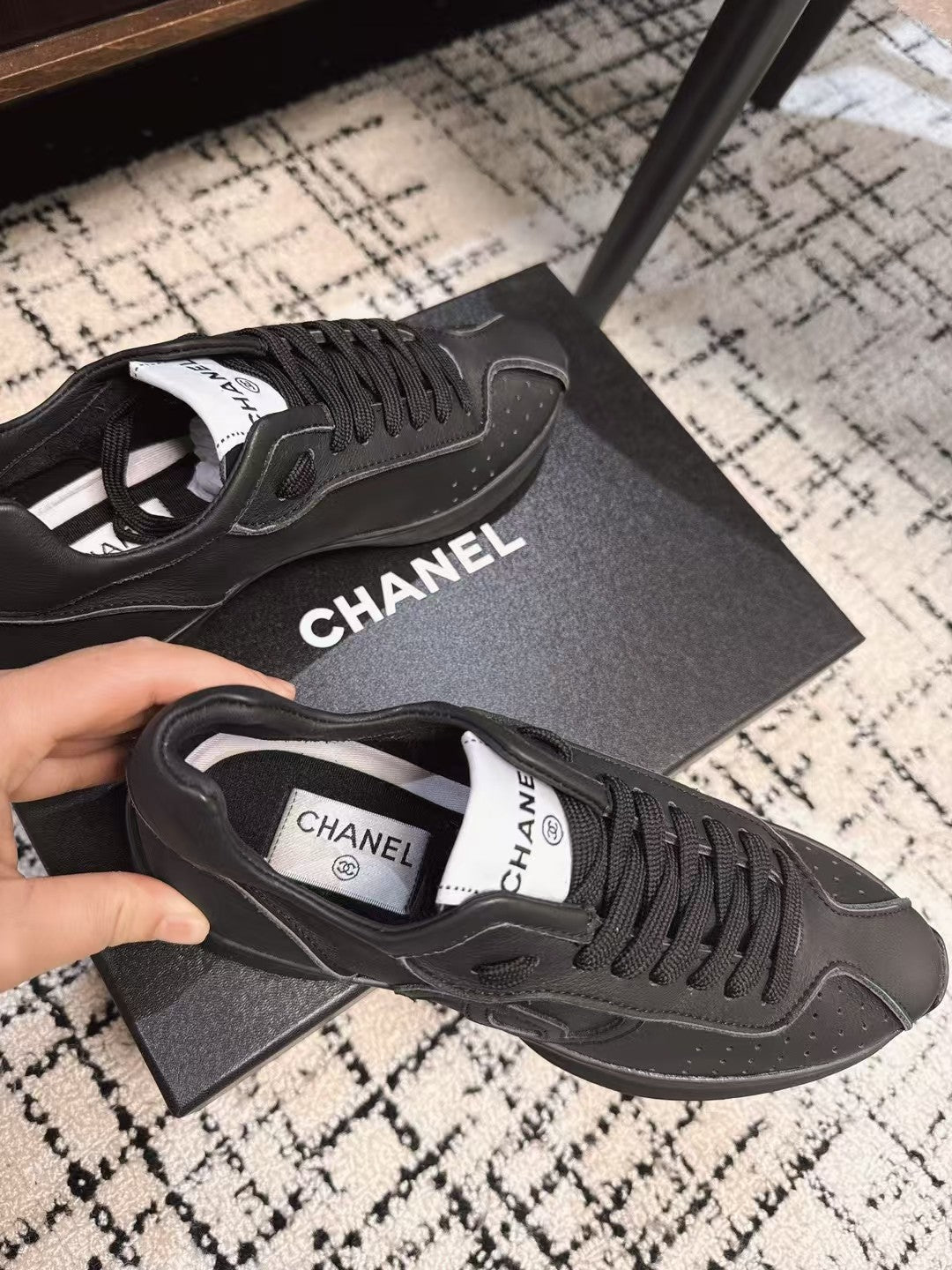 CLASSIC SNEAKERS IN BLACK SHEEPSKIN、mysite、Cacoeks