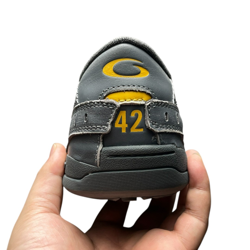 Balenciaga Hamptons Worn-Out Sneaker in Grey、mysite、Cacoeks