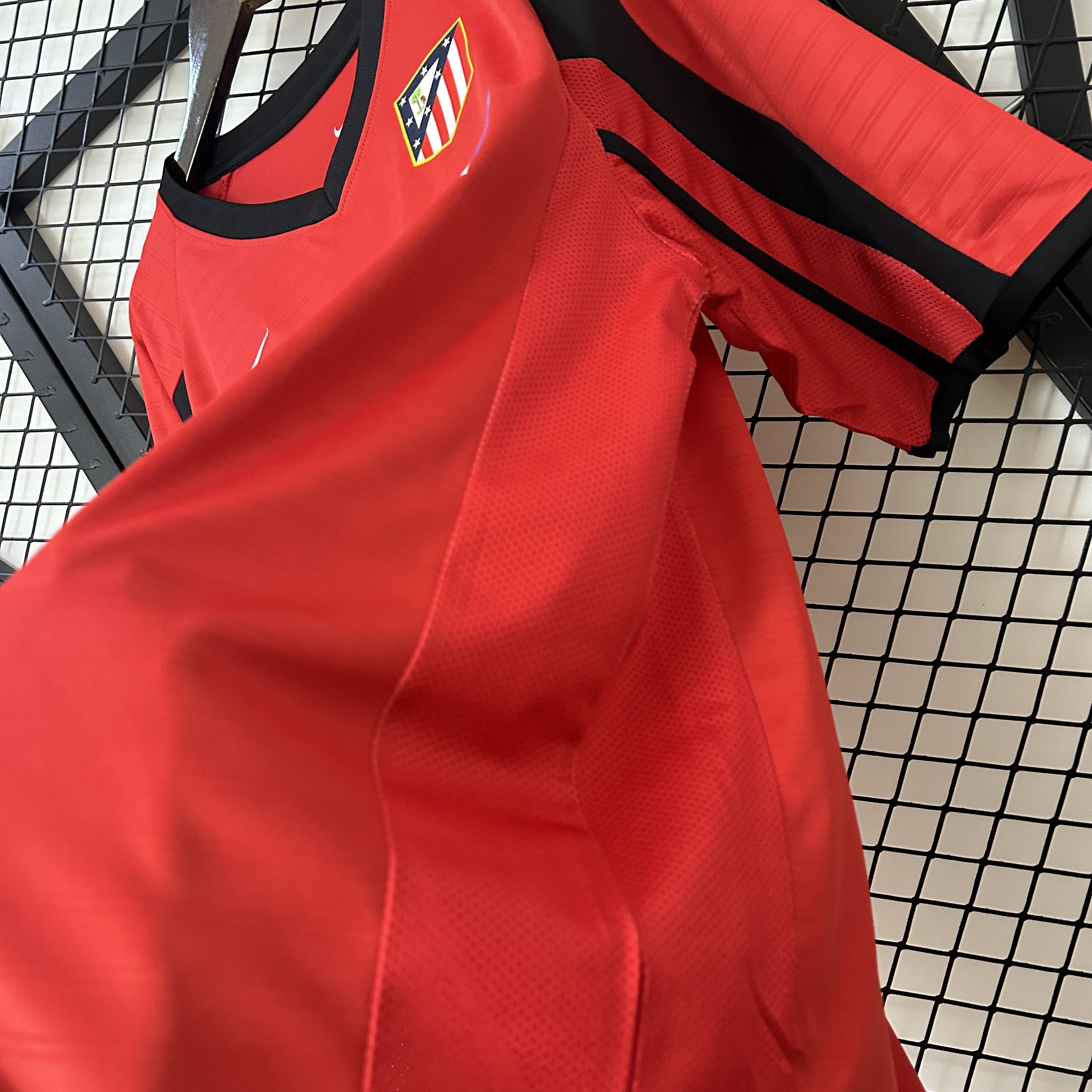 GlobeJersey-Retro Atletico Madrid 2001-02 Away Jersey