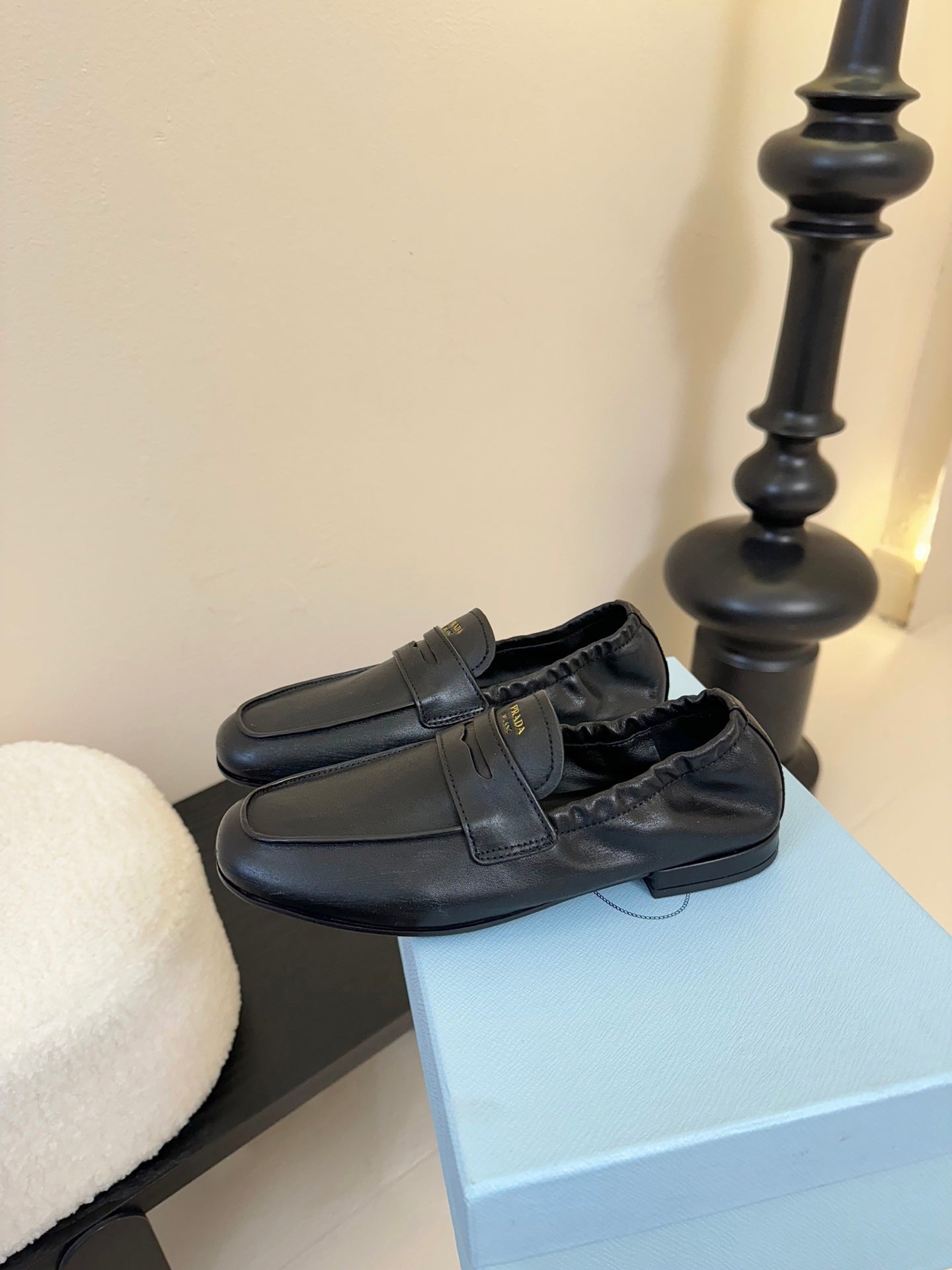 PRADA 25S SHUFFLE LOAFERS IN BLACK CALFSKIN、mysite、Cacoeks
