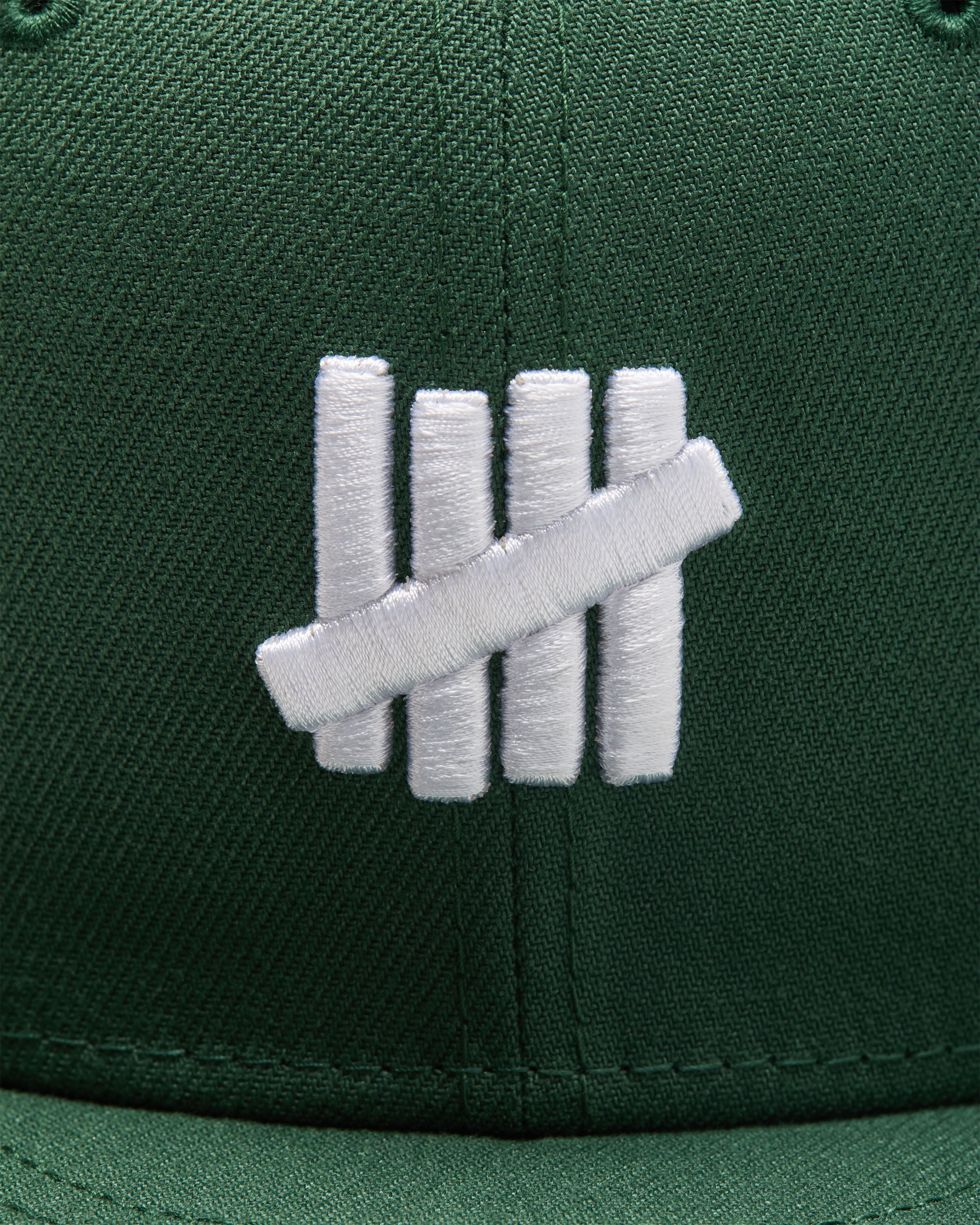 UNDEFEATED X NE ICON FITTED