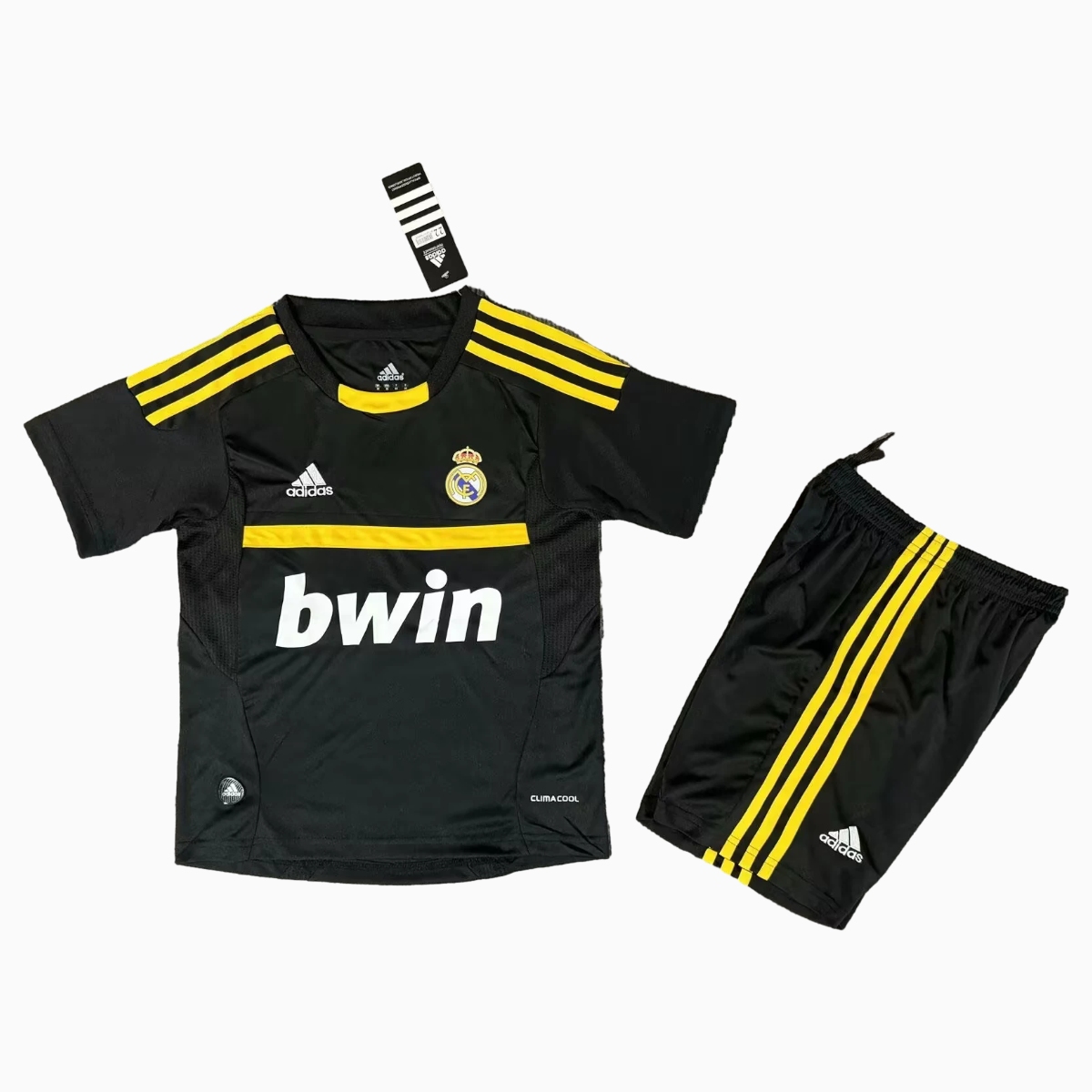 Higojerseys-Retro Real Madrid 11-12 Black Goalkeeper Kids Kit