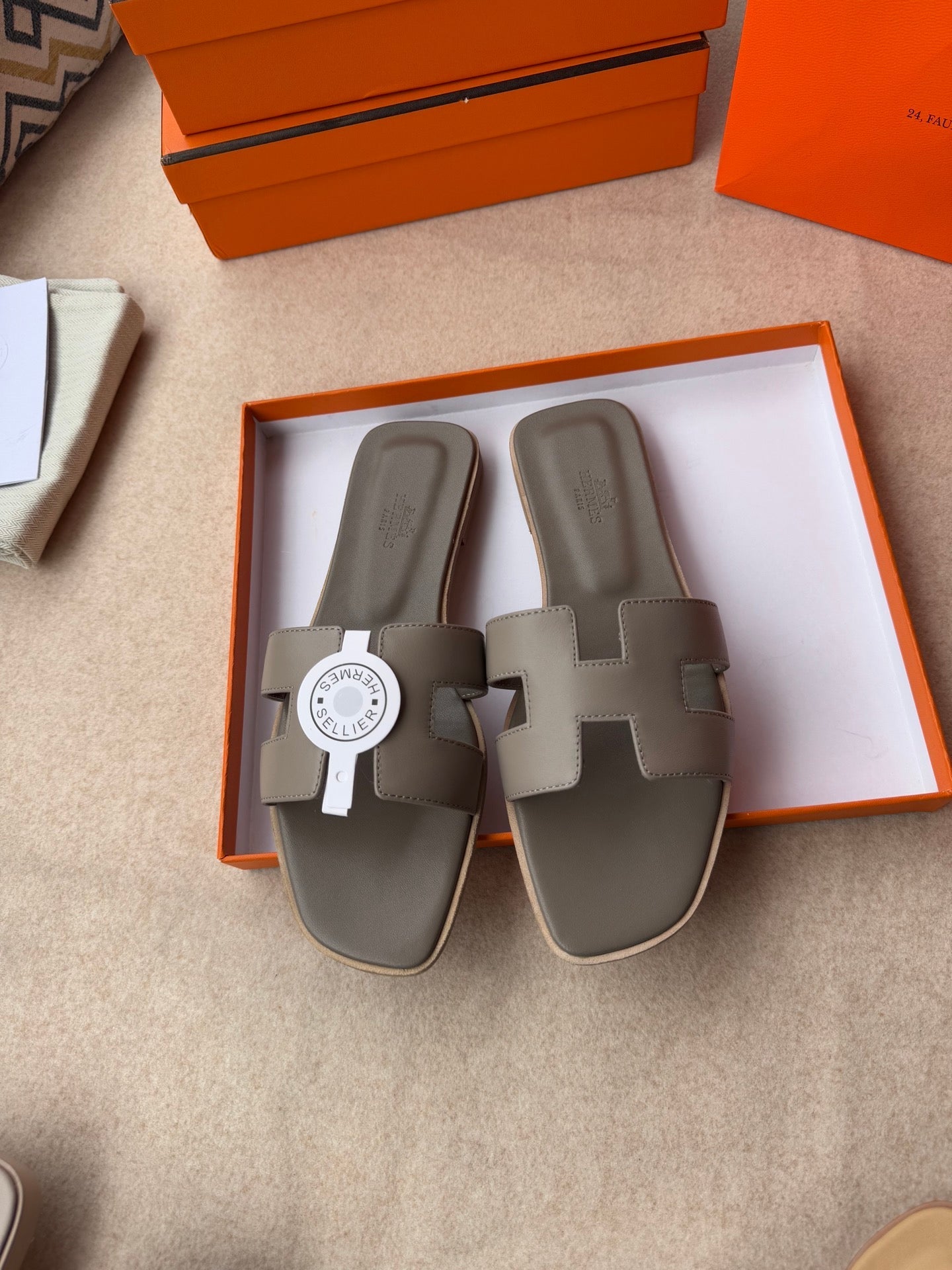 0RAN SANDALS IN CEDAR BROWN CALFSKIN、mysite、Cacoeks