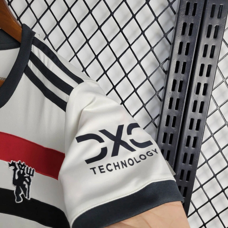 ManixJersey.com | Women's Manchester United 24-25 Third Jersey -Customize Name, Number and Patch | Worldwide Shipping