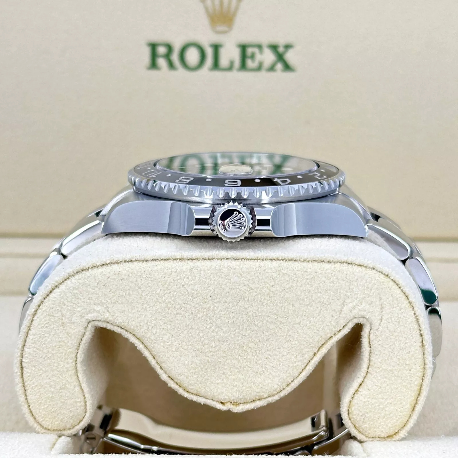 Rolex GMT Master II Black & Grey SuperClone Swiss Replica Watch RefM126710GRNR 3285 Swiss Movement