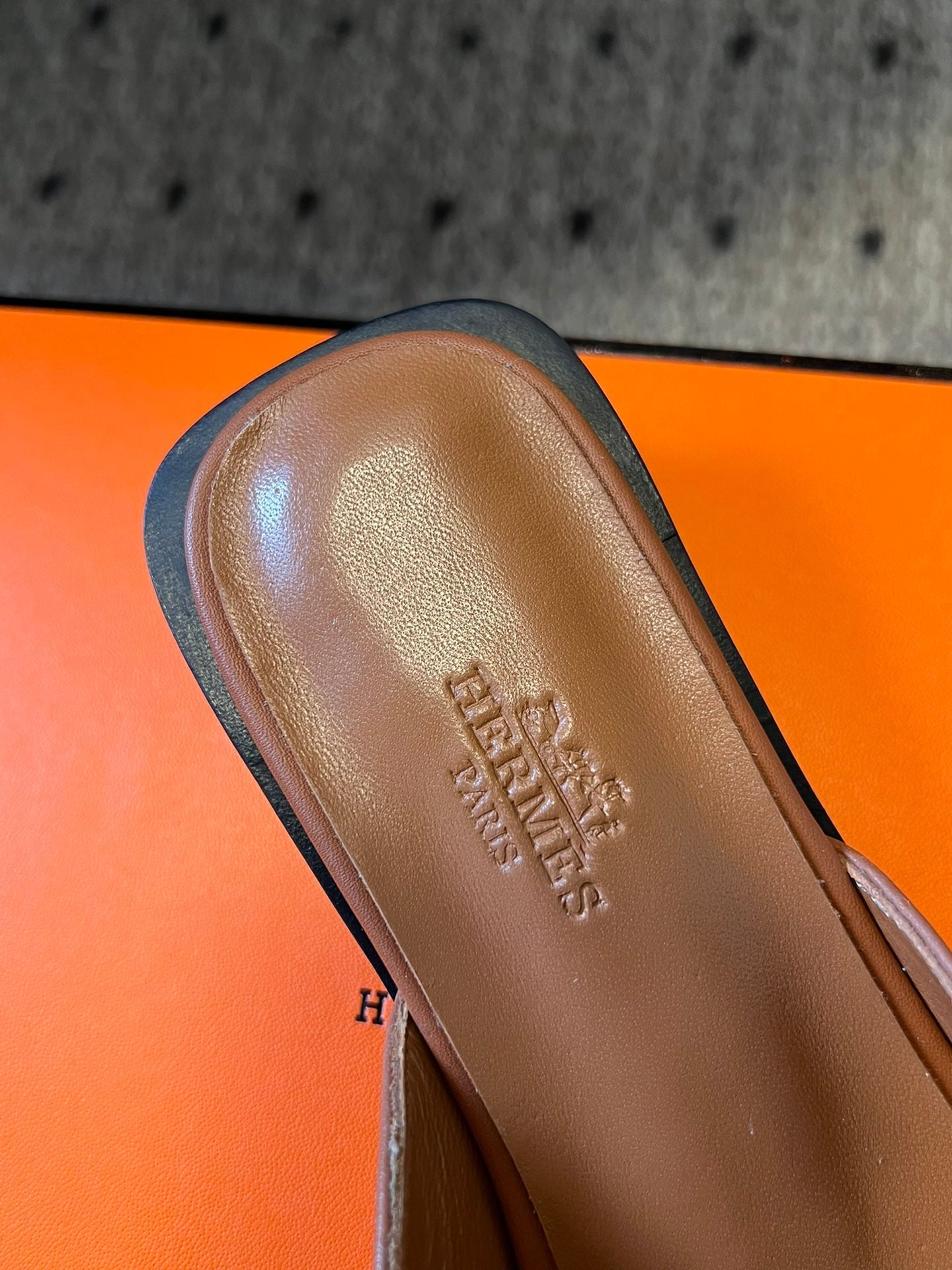 ILOT FLAT SANDAL IN BRONZE BROWN CALFSKIN、mysite、Cacoeks