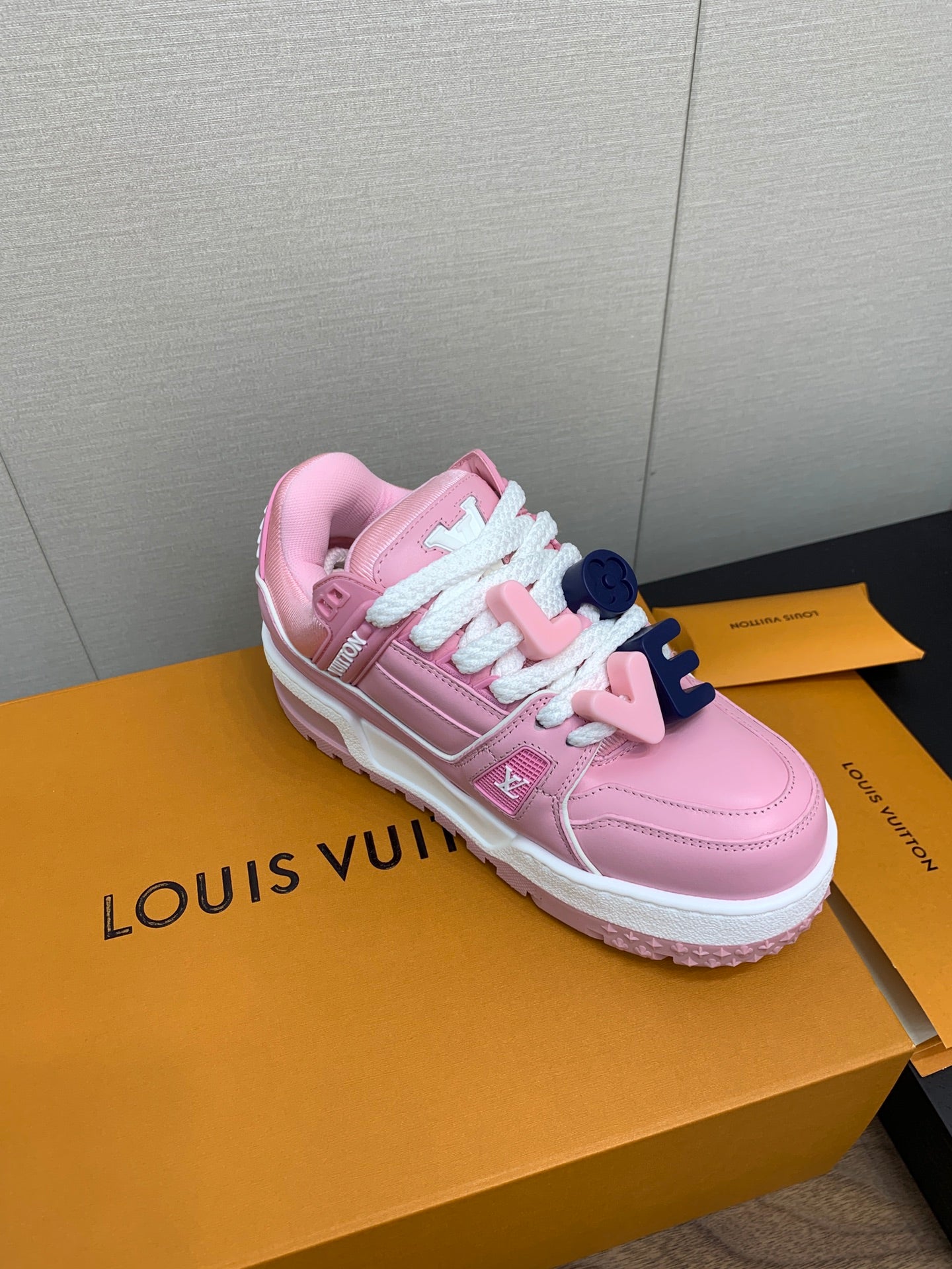 LV TRAINER IN LIGHT PINK CALFSKIN、mysite、Cacoeks