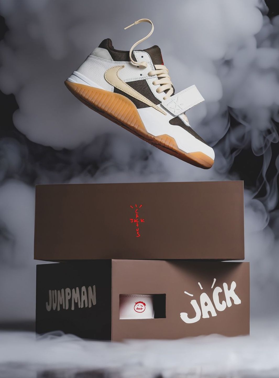 Air Jordan Jumpman Jack TR Travis Scott Sail、JORDAN、Cacoeks